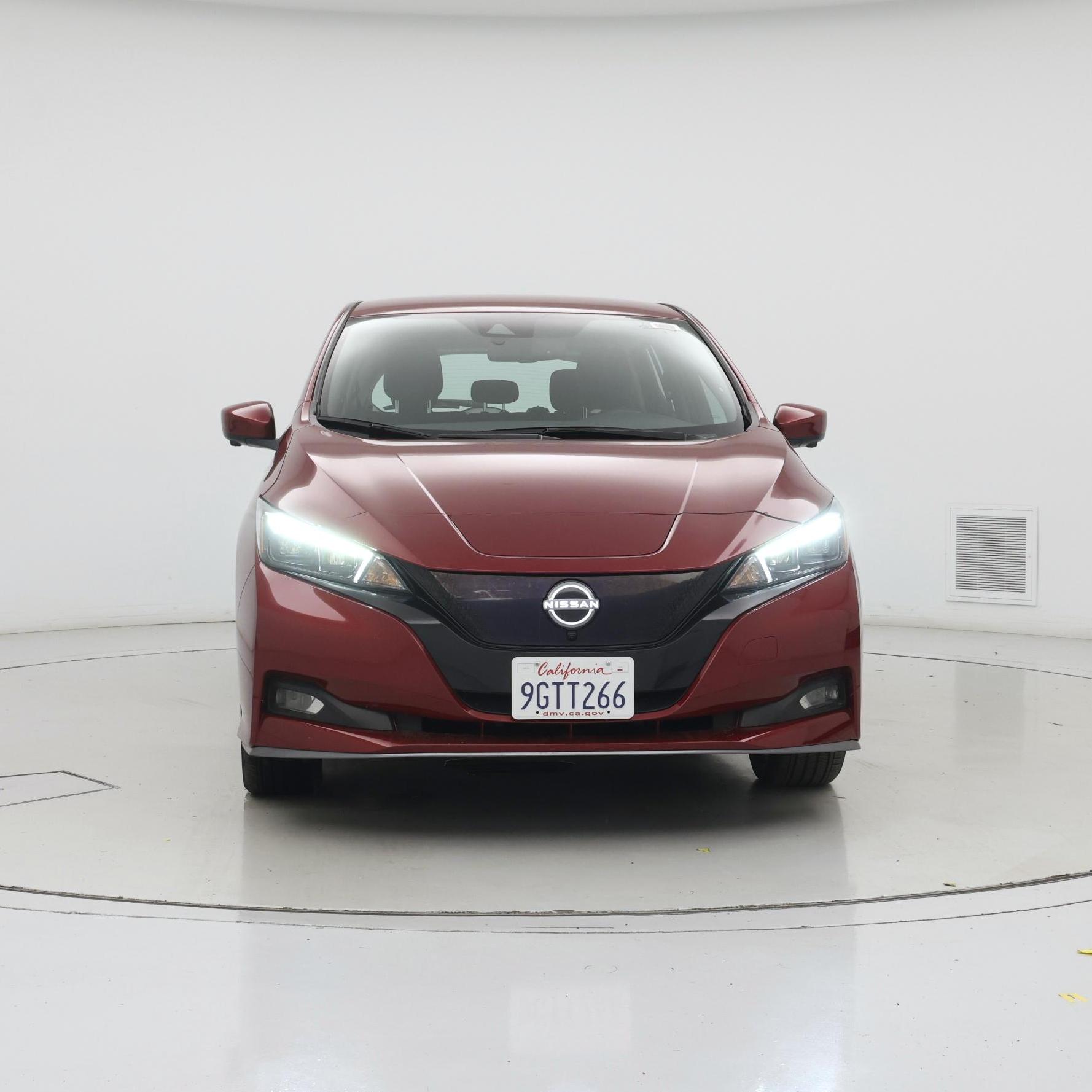 Thumbnail: 2023 Nissan Leaf - 5