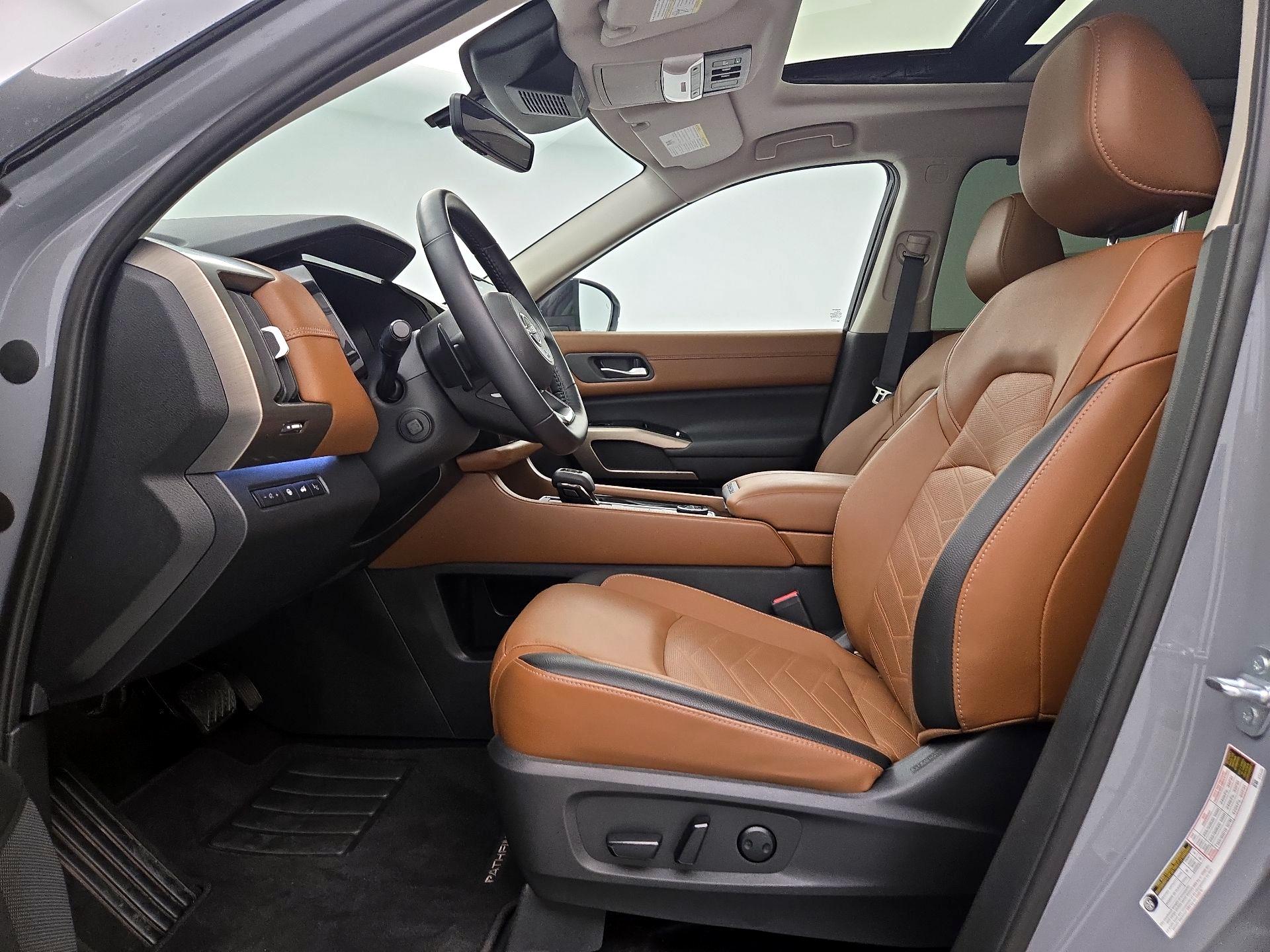 Thumbnail: 2023 Nissan Pathfinder - 11