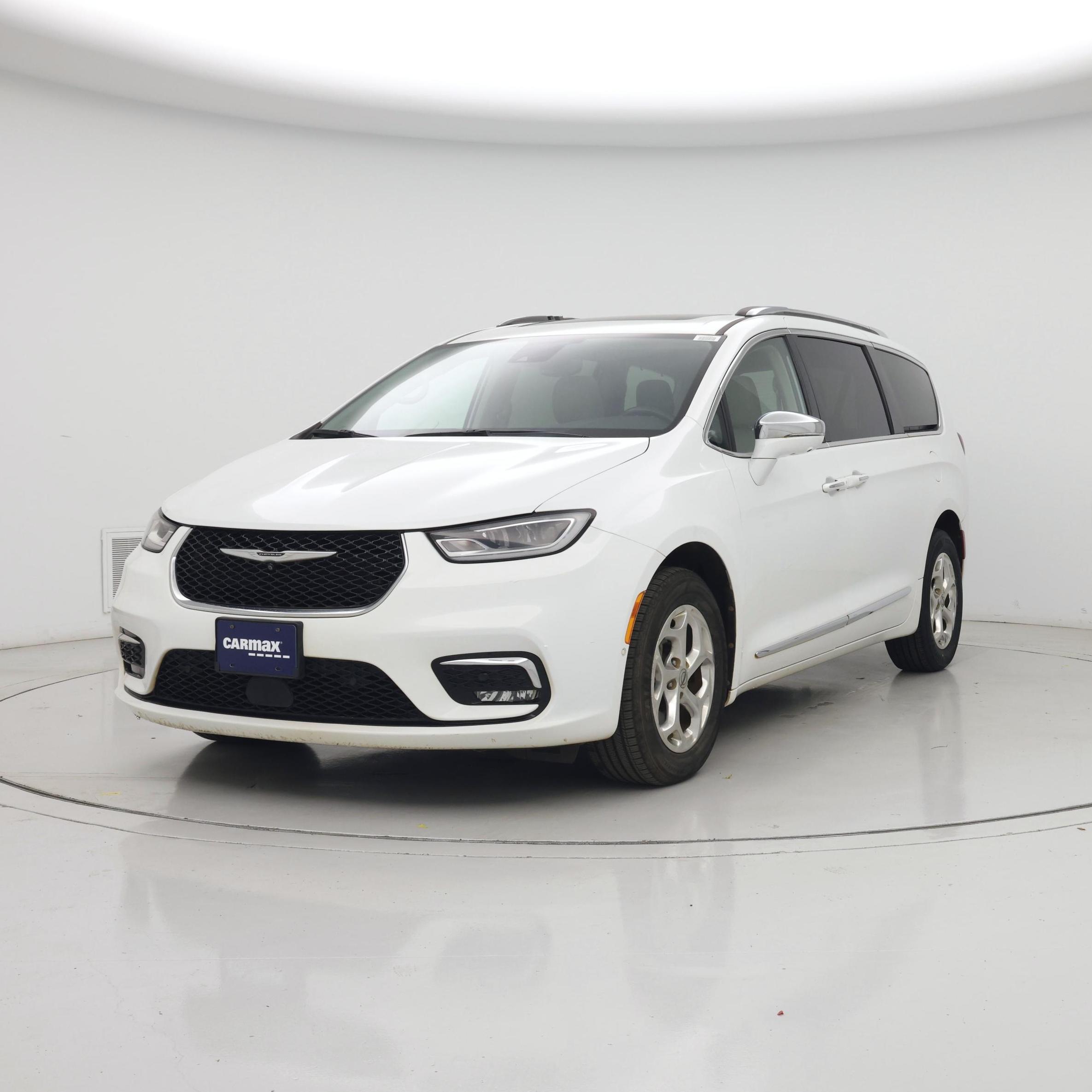 Thumbnail: 2021 Chrysler Pacifica - 4
