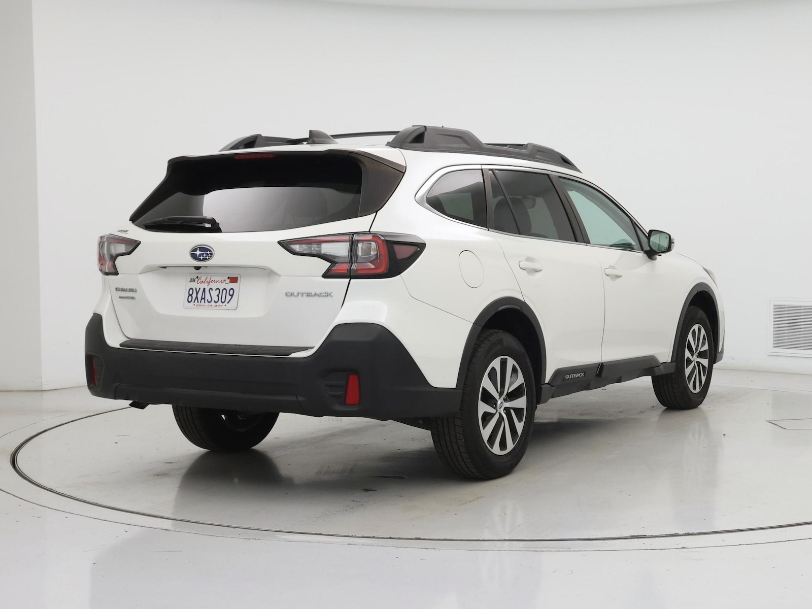 2021 Subaru Outback Premium - Photo 9