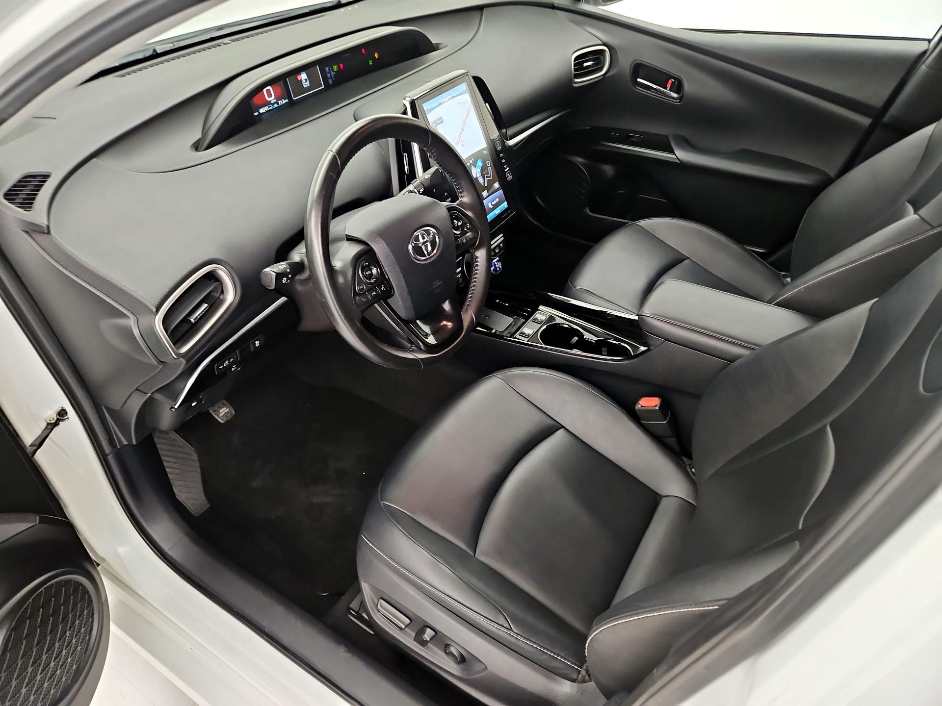 Thumbnail: 2021 Toyota Prius Prime - 11