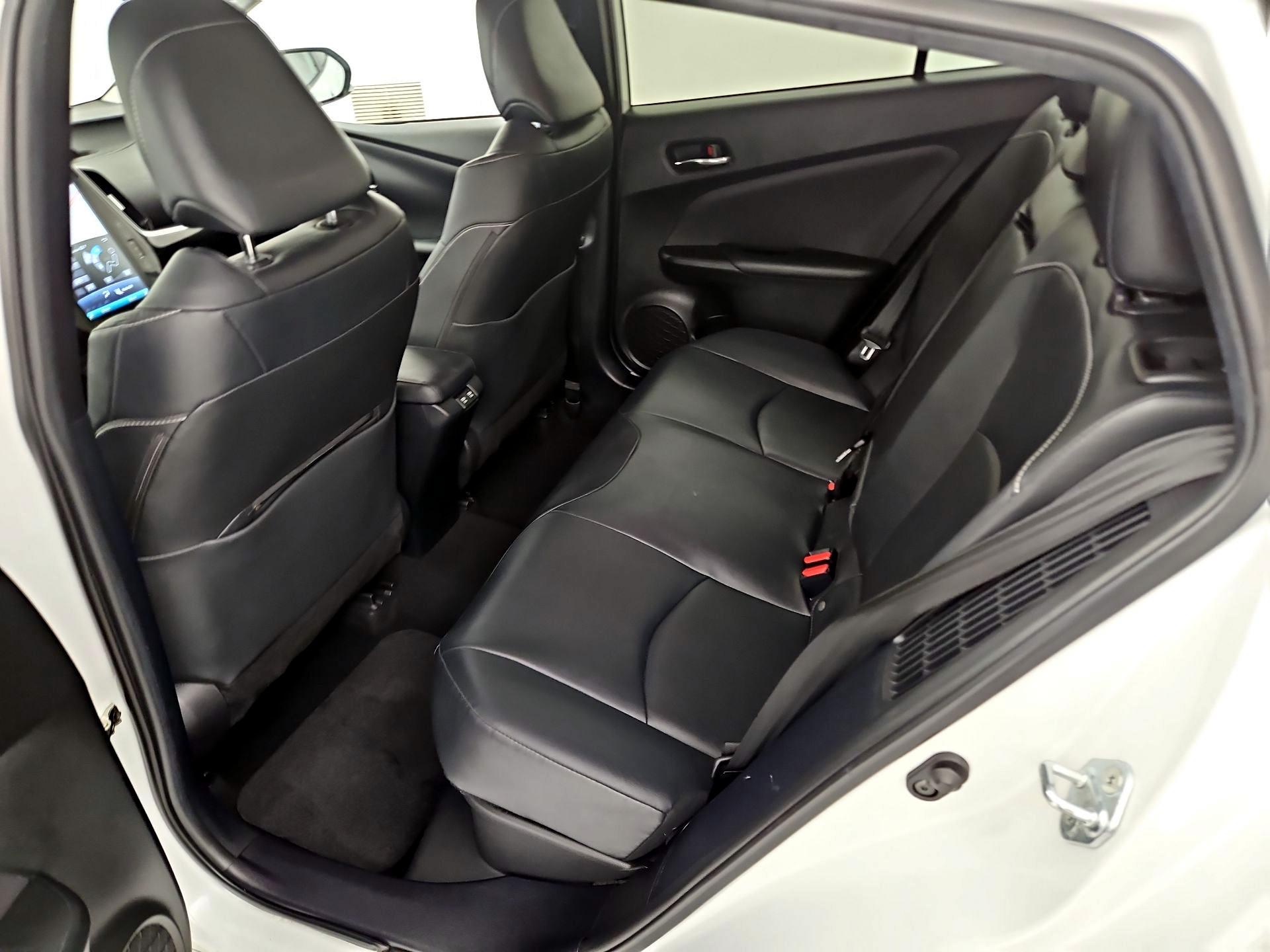Thumbnail: 2021 Toyota Prius Prime - 20