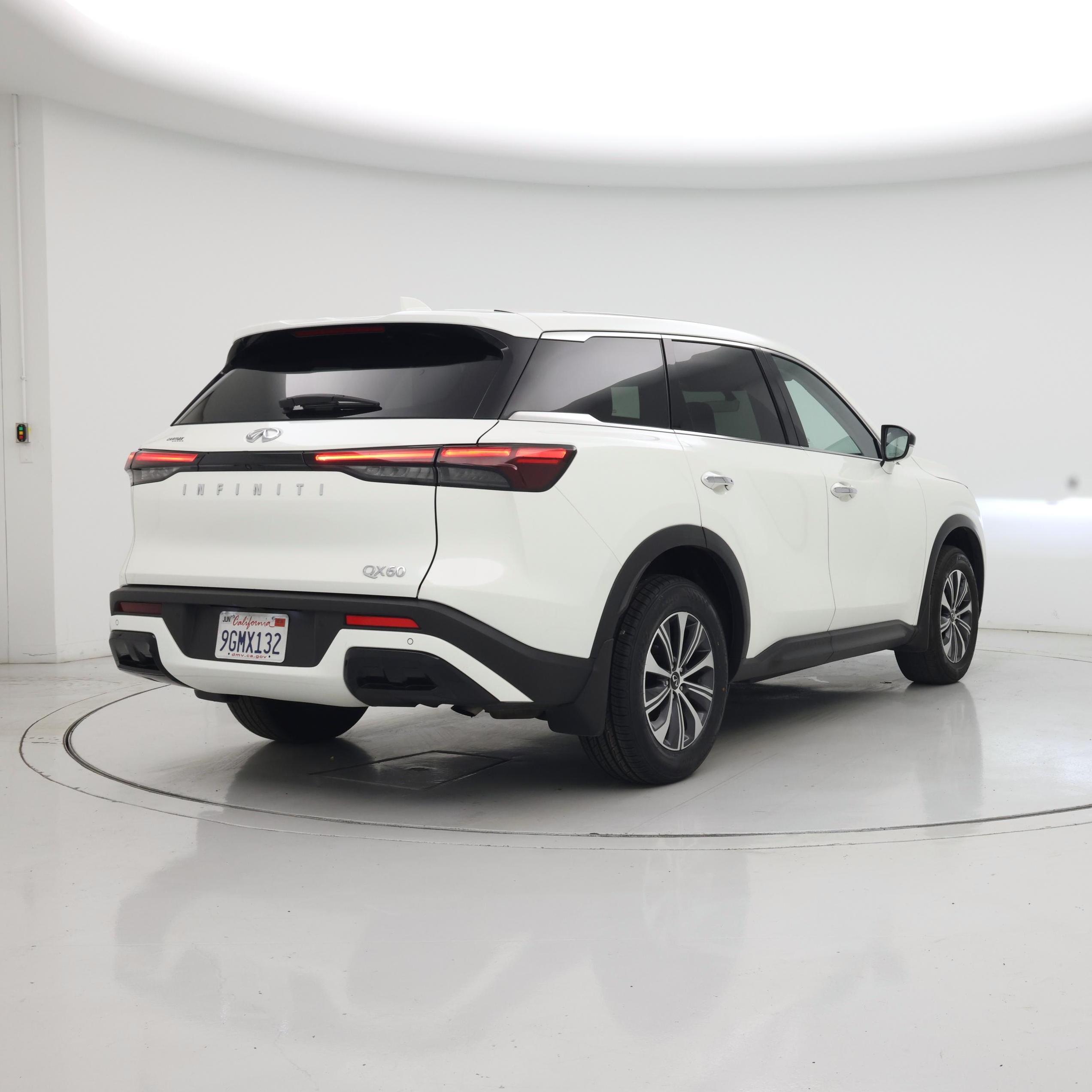 Thumbnail: 2023 INFINITI QX60 - 8