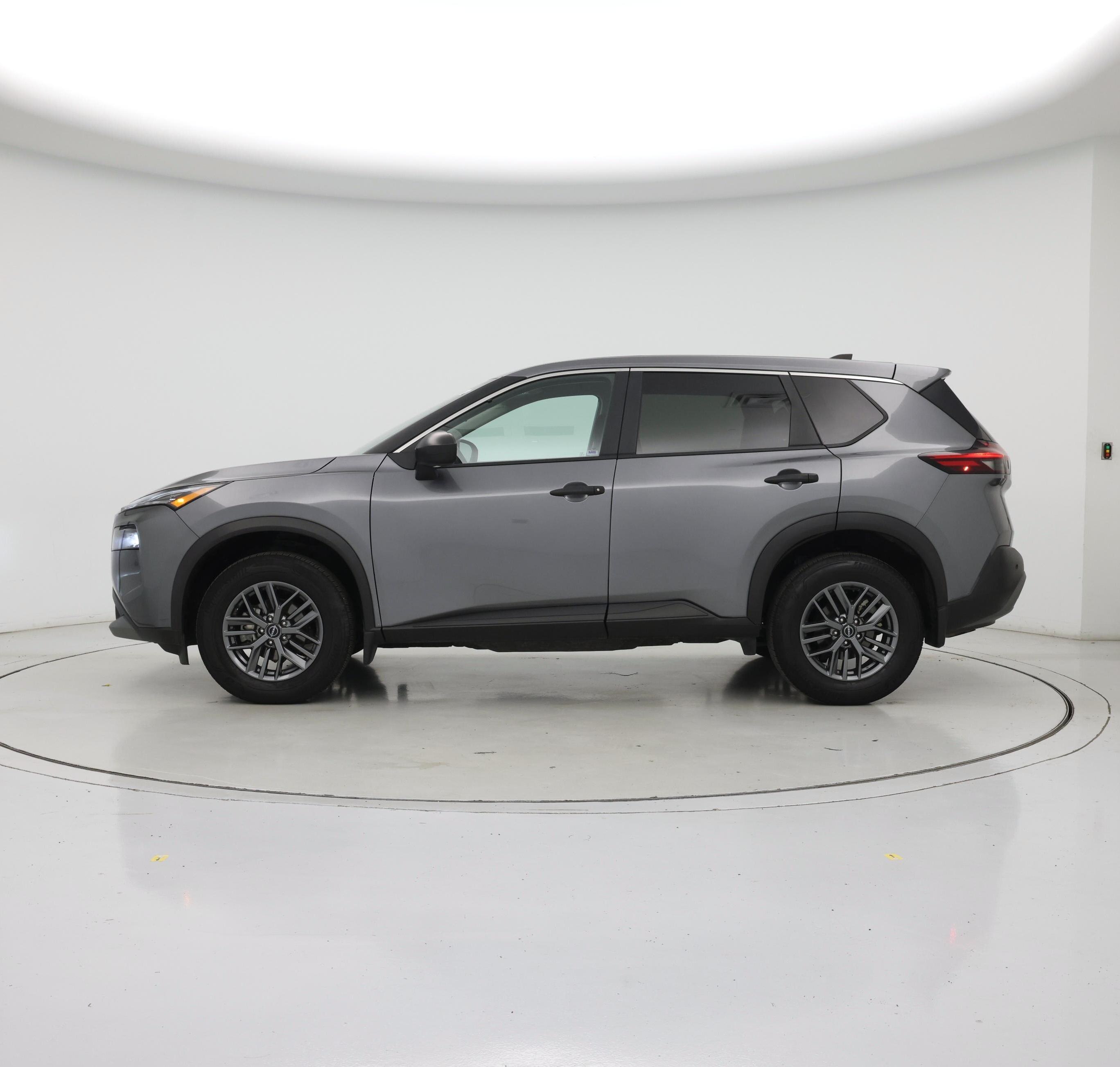 Thumbnail: 2023 Nissan Rogue - 3