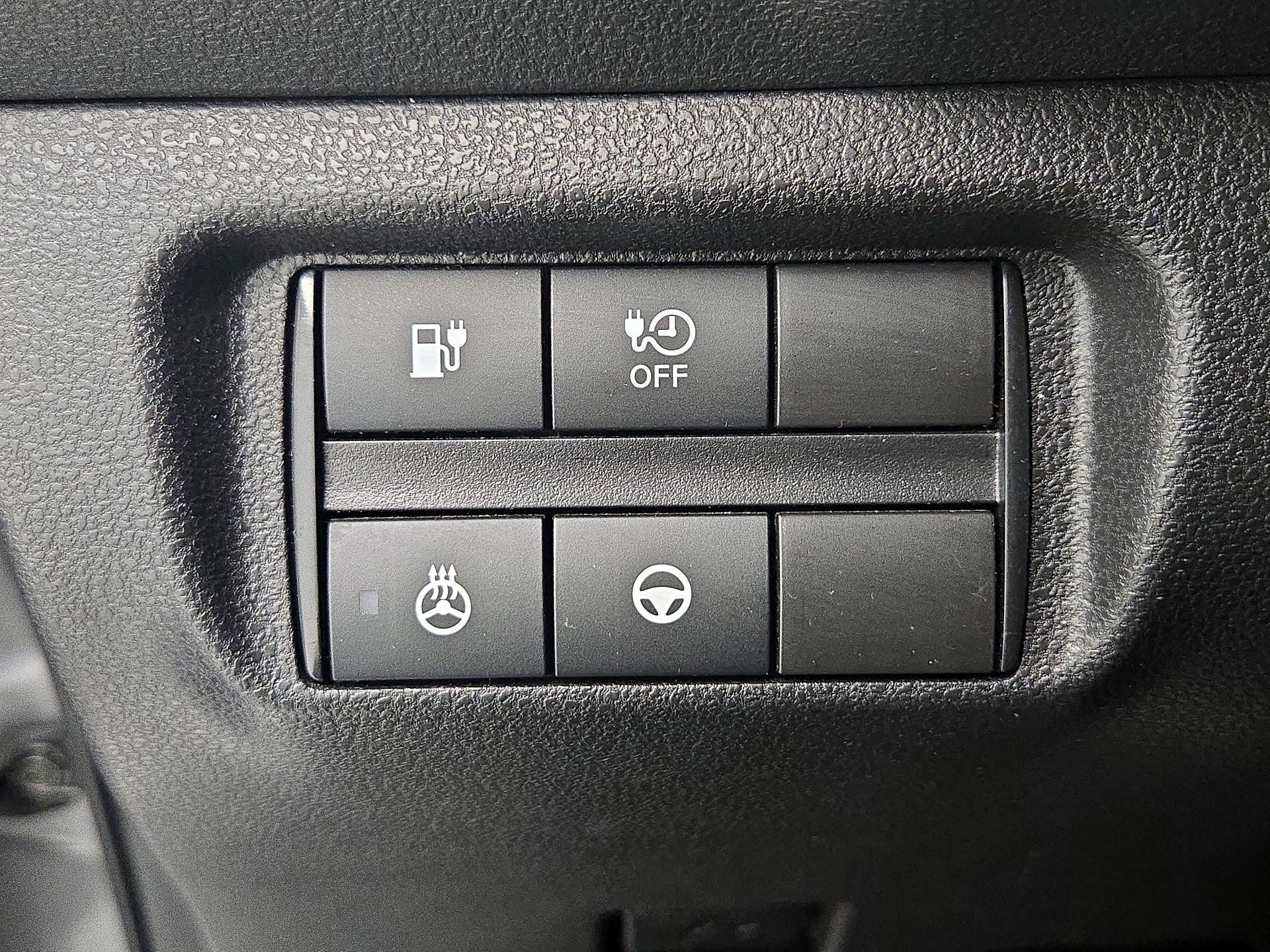 Thumbnail: 2025 Nissan Leaf - 13