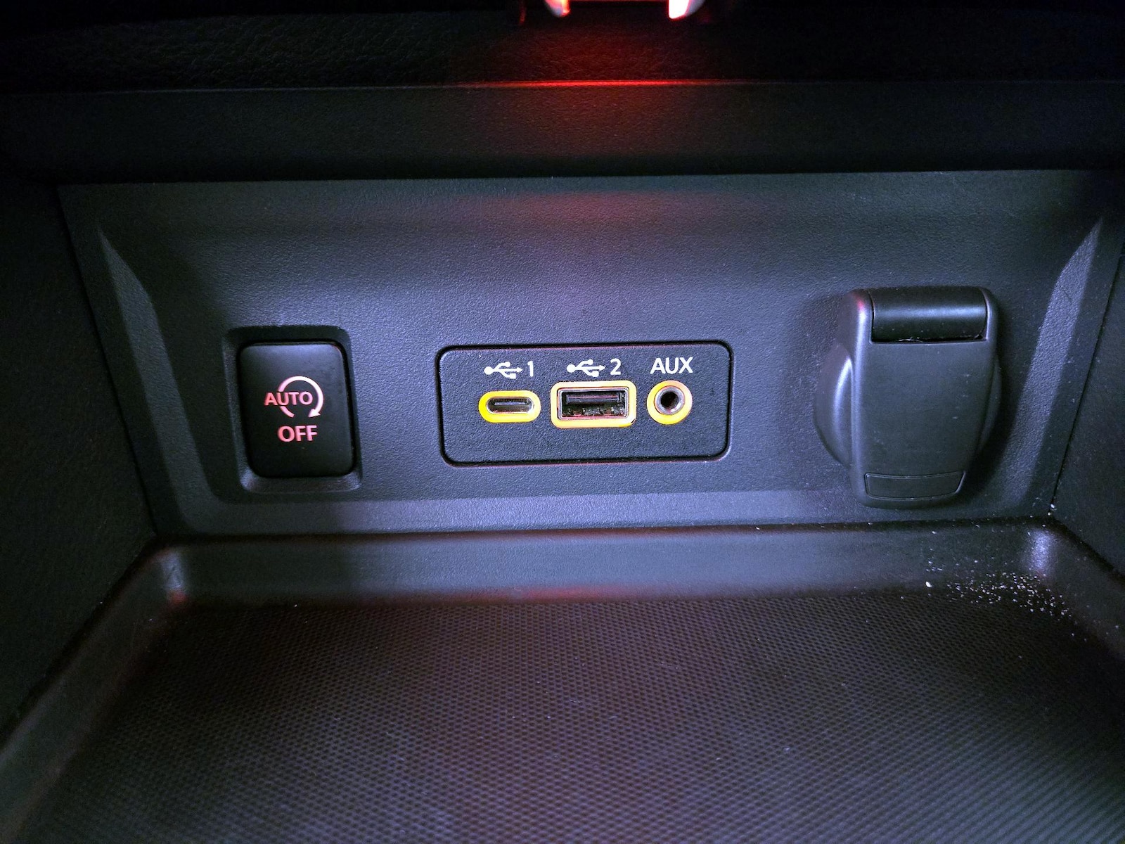 2024 Nissan Sentra SV - Photo 19