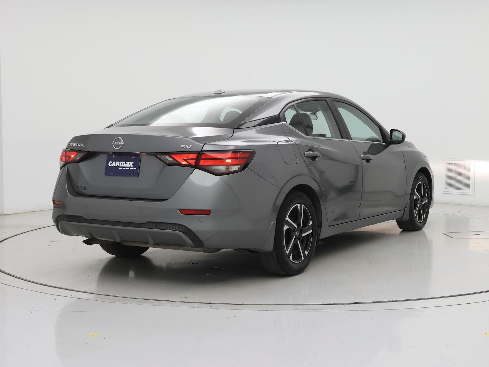 2024 Nissan Sentra SV - Photo 9