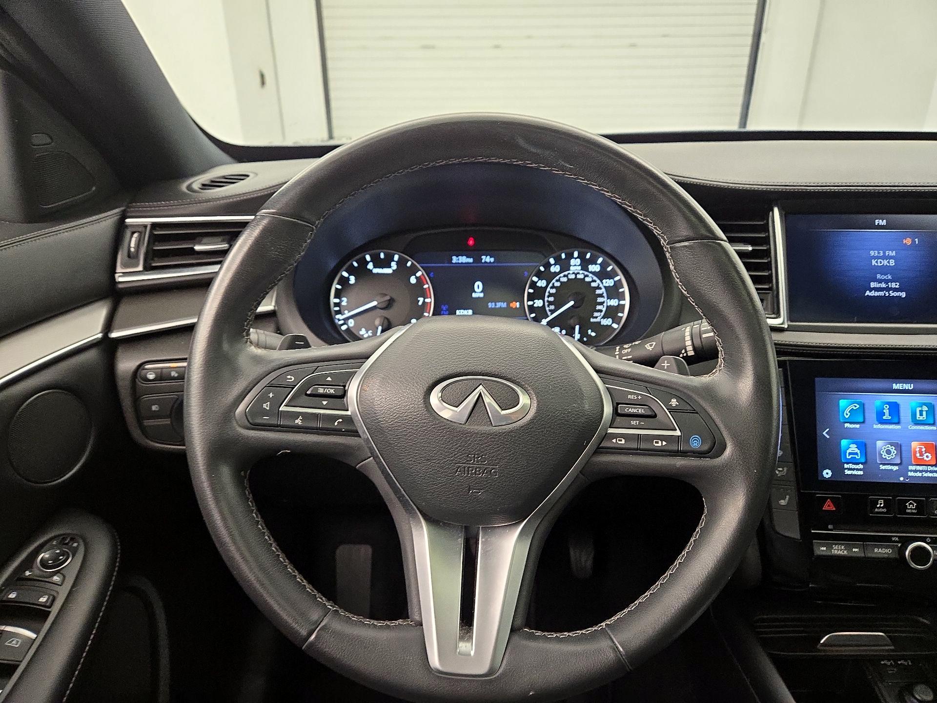 Thumbnail: 2023 INFINITI QX55 - 10