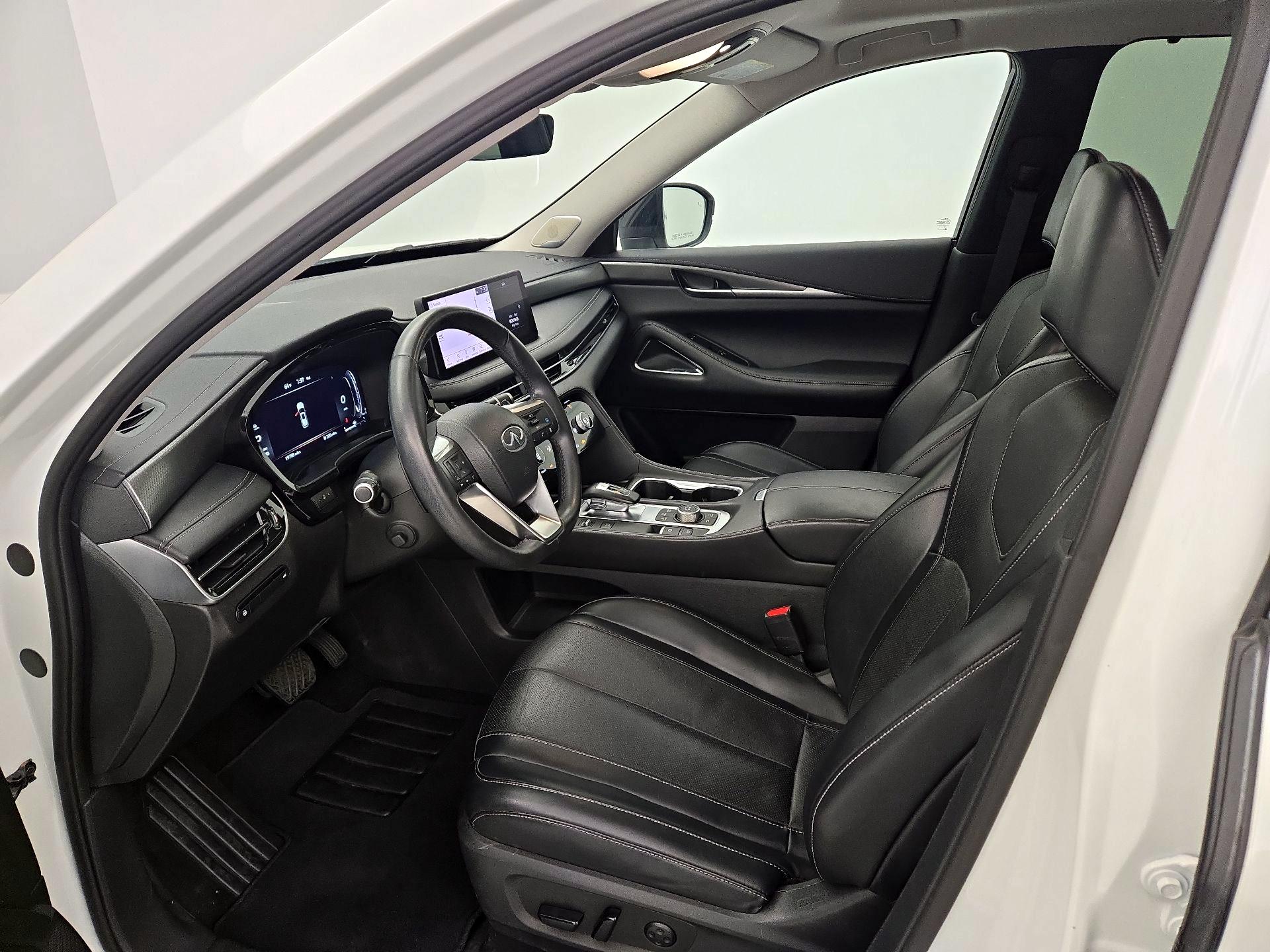 Thumbnail: 2023 INFINITI QX60 - 11