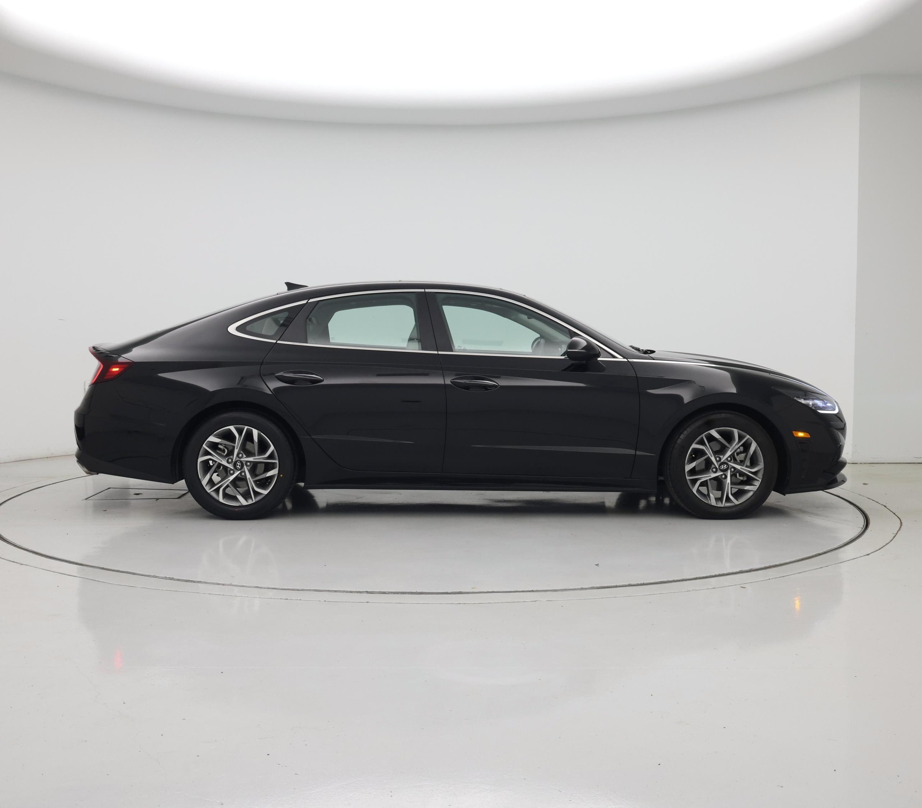 Thumbnail: 2023 Hyundai Sonata - 7