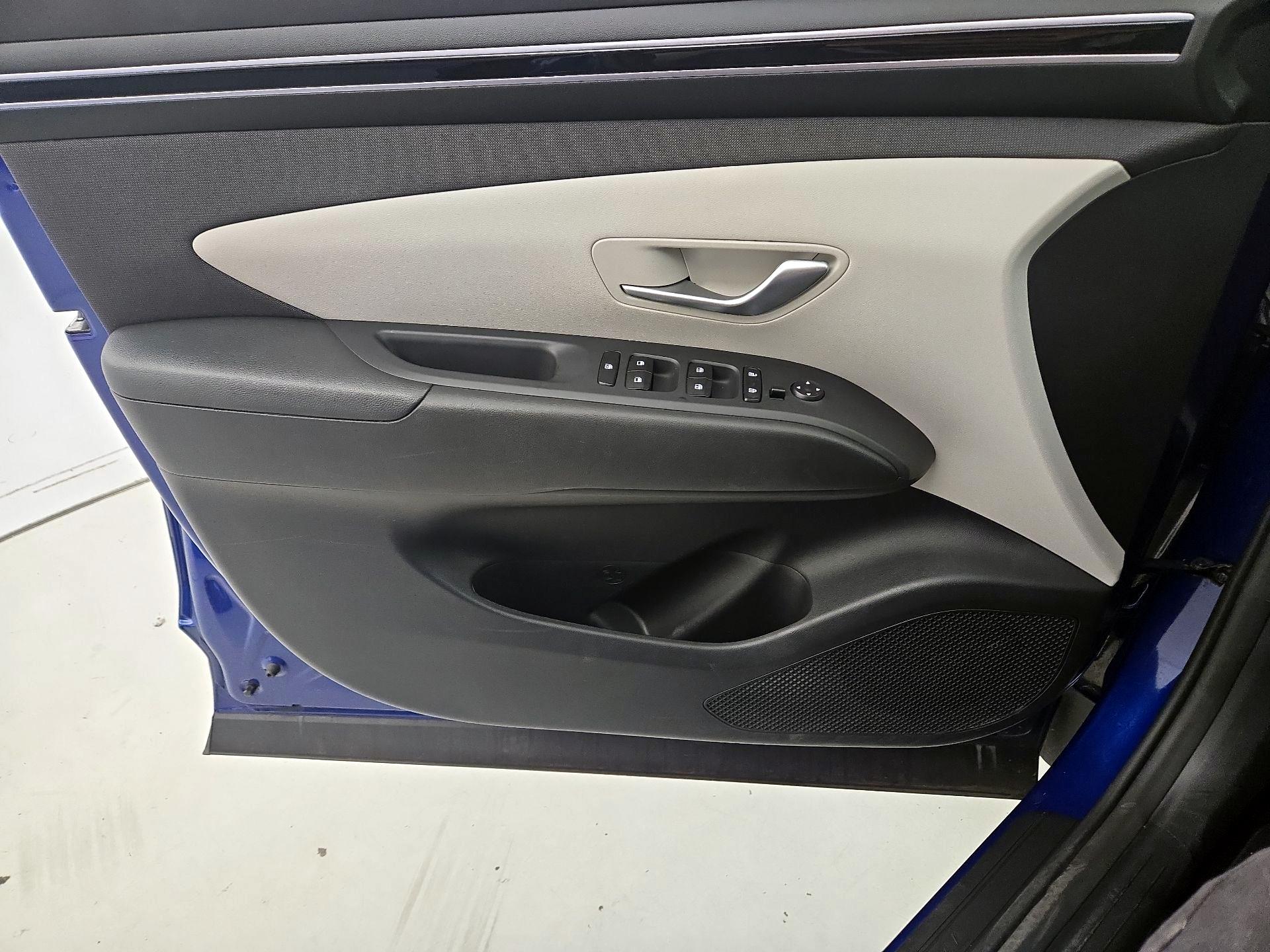 Thumbnail: 2023 Hyundai Tucson - 12