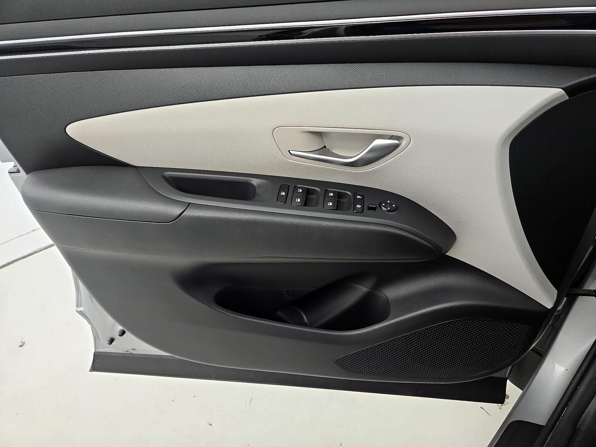 Thumbnail: 2023 Hyundai Tucson - 12