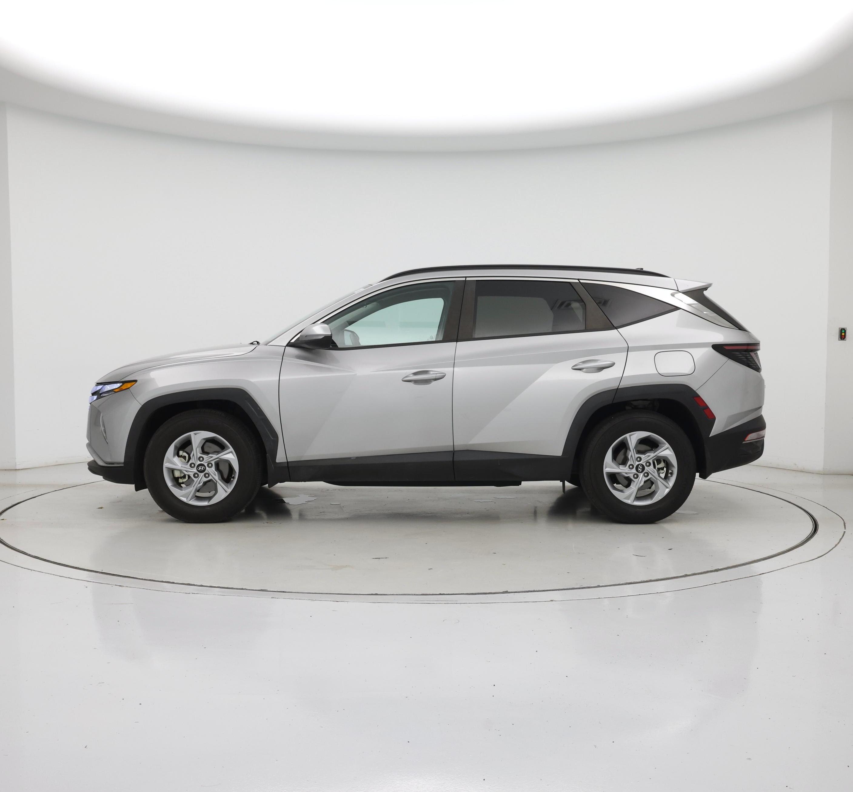 Thumbnail: 2023 Hyundai Tucson - 3