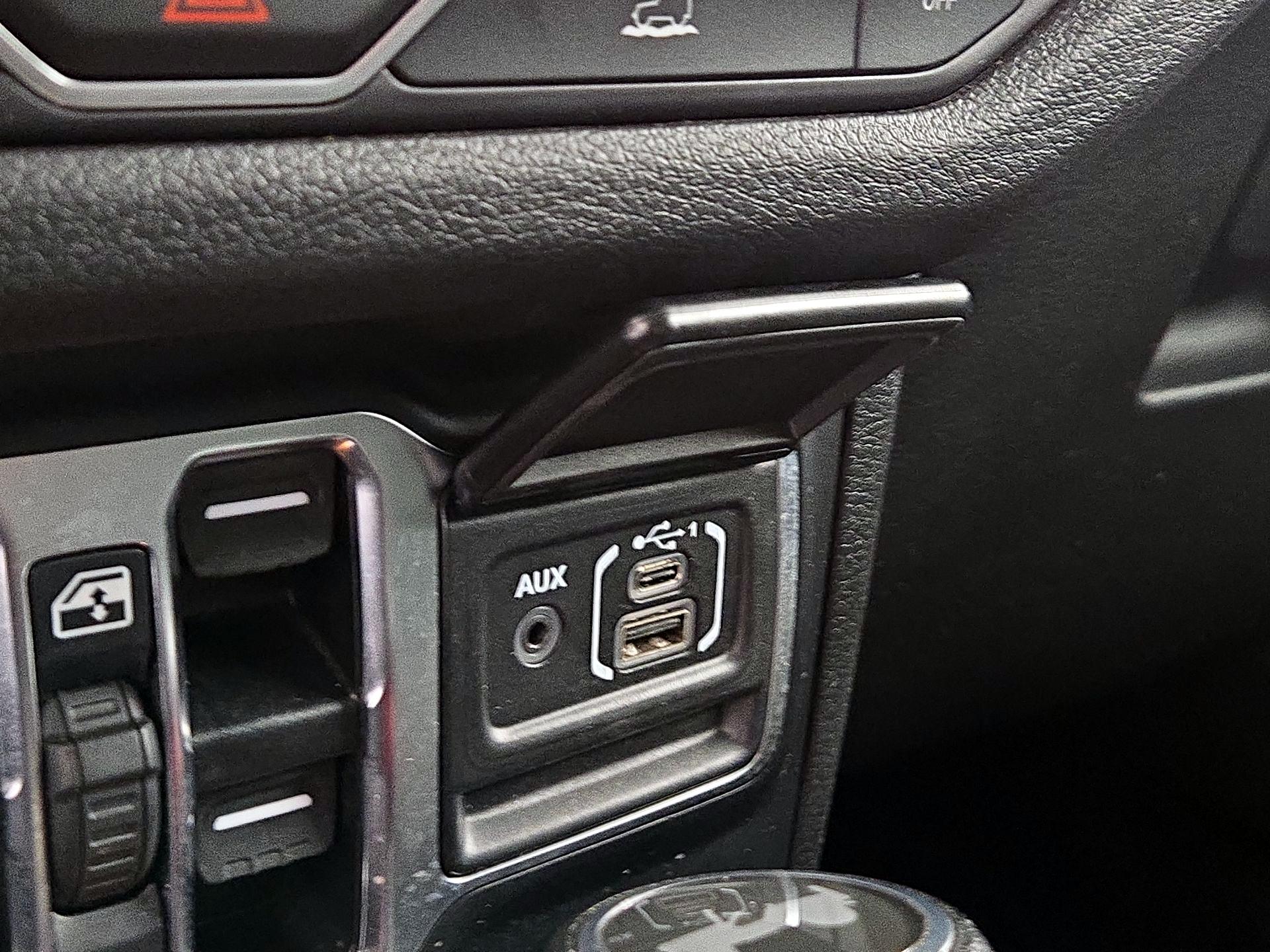 Thumbnail: 2024 Jeep Wrangler - 18