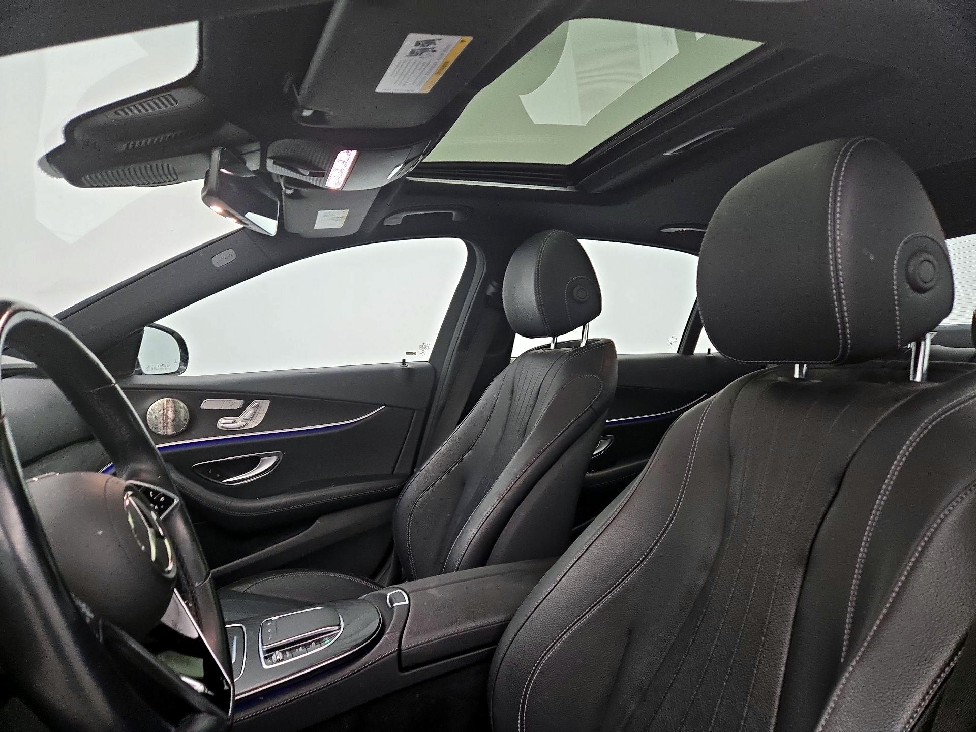 Thumbnail: 2022 Mercedes-Benz E-Class - 20