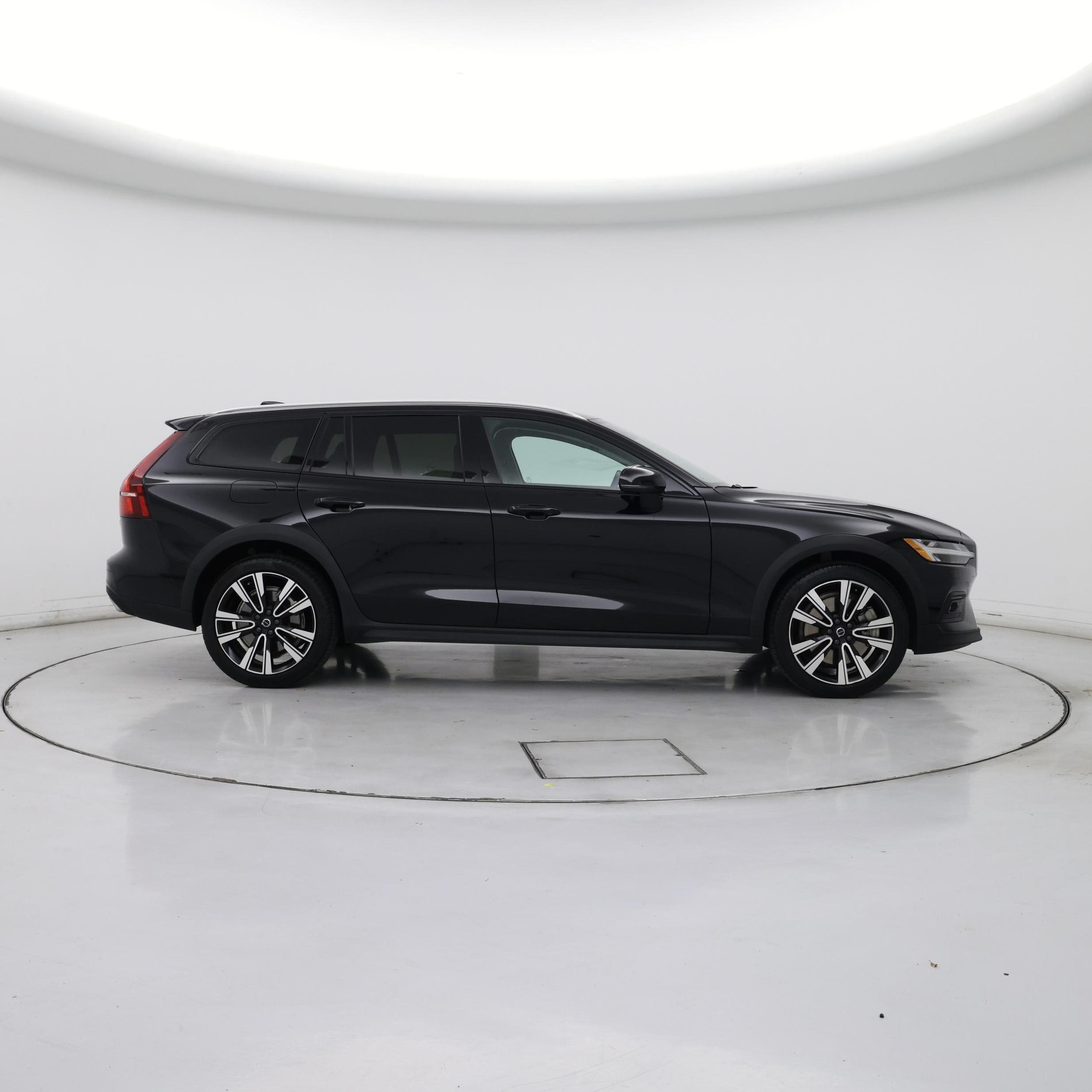 Thumbnail: 2022 Volvo S60 - 7