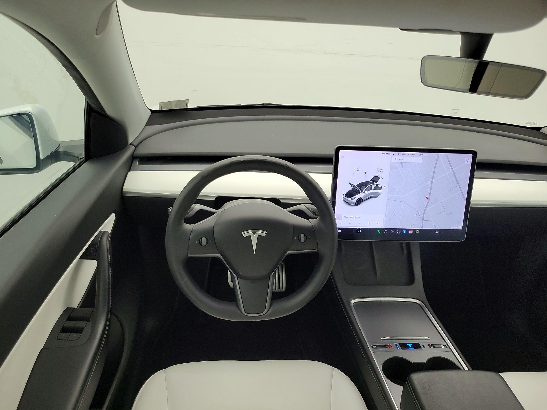 Thumbnail: 2022 Tesla Model Y - 10