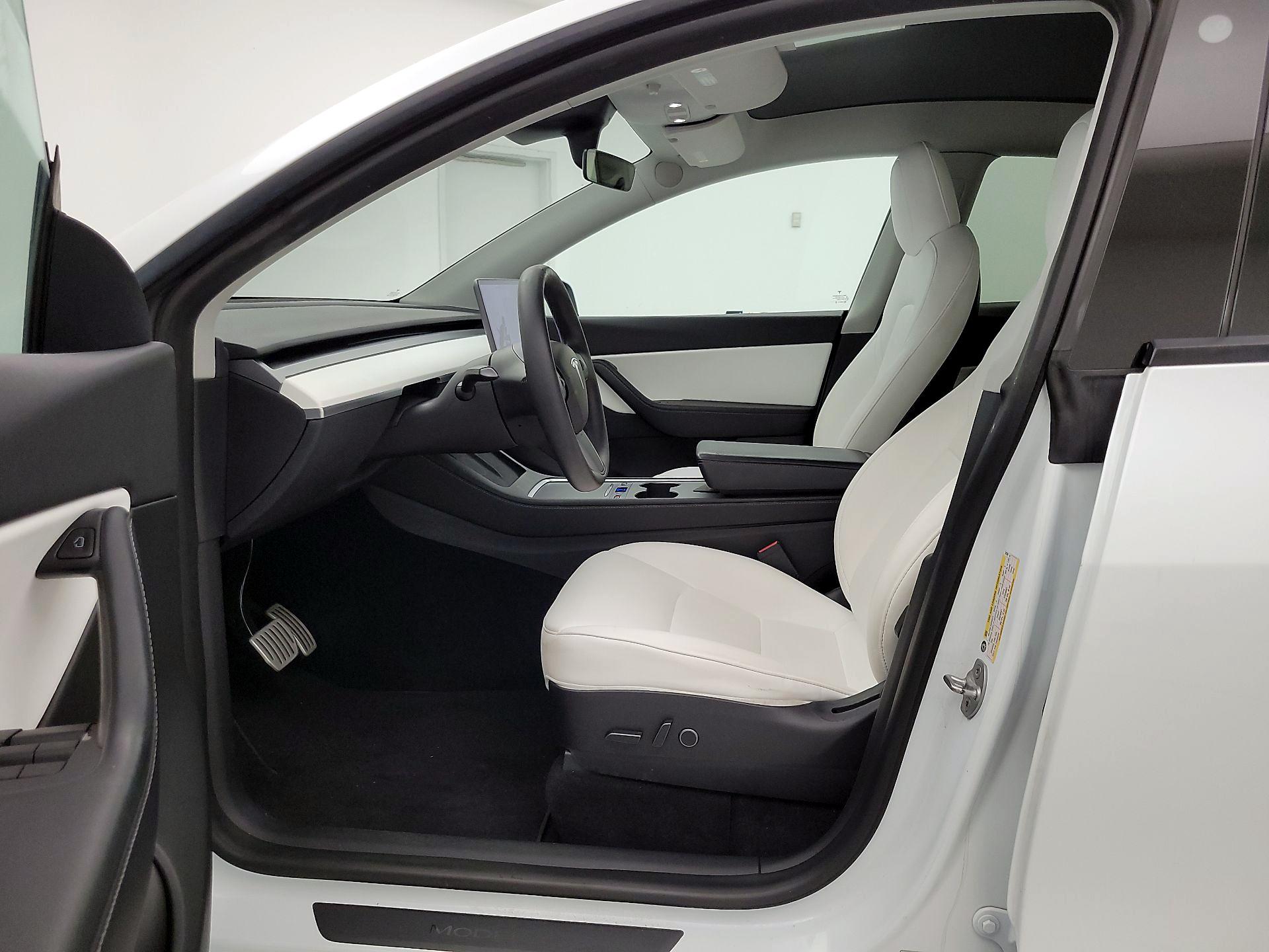 Thumbnail: 2022 Tesla Model Y - 11