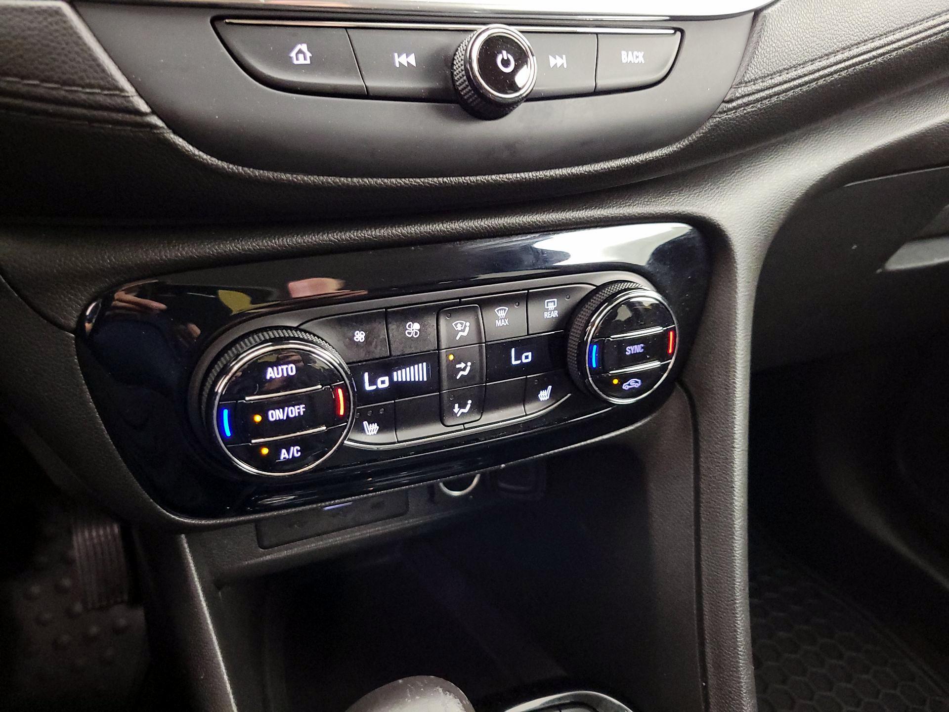 Thumbnail: 2020 Buick Encore GX - 16