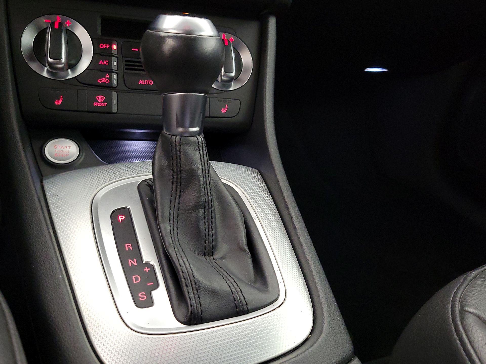 Thumbnail: 2015 Audi Q3 - 17