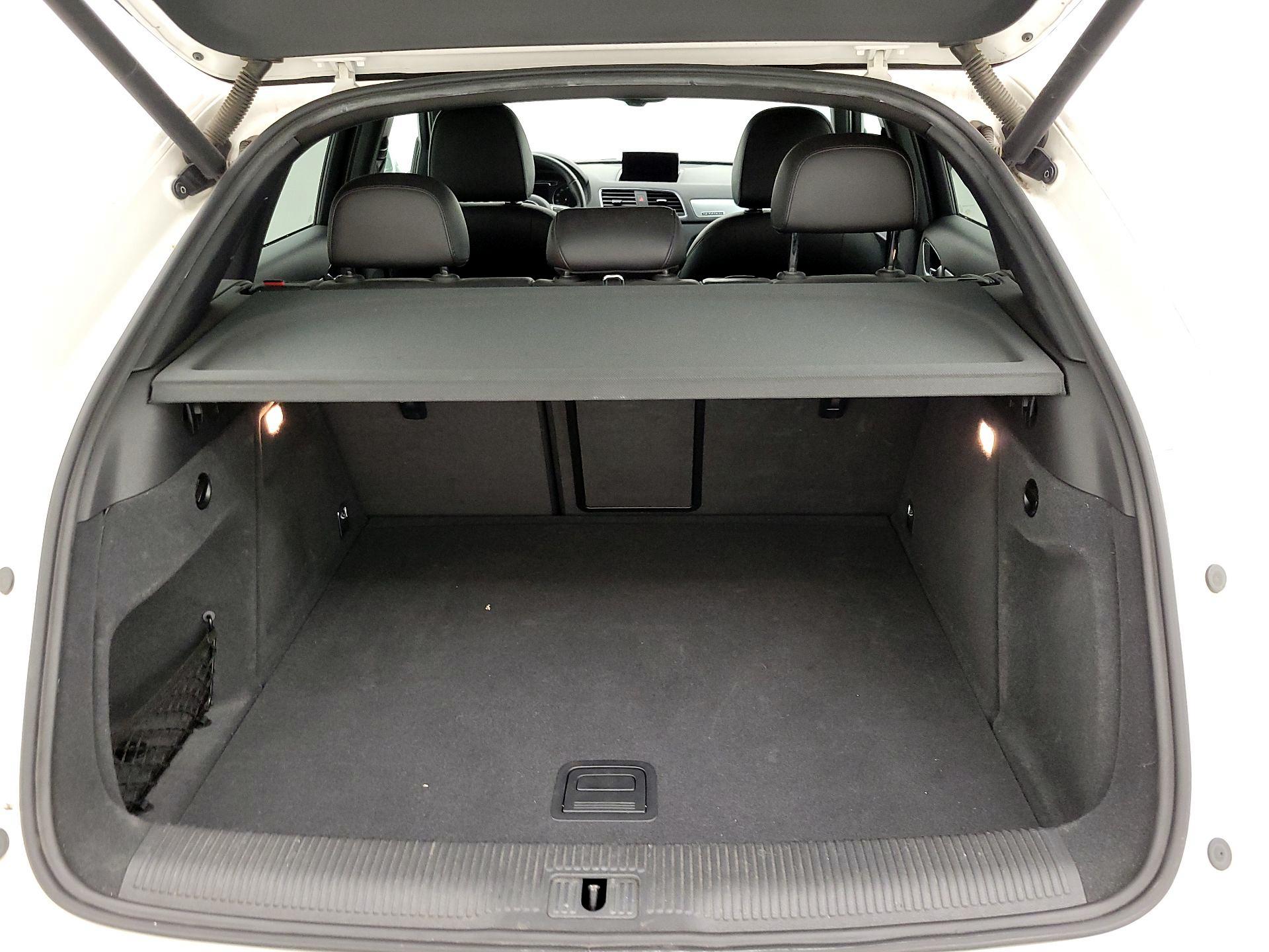 Thumbnail: 2015 Audi Q3 - 19