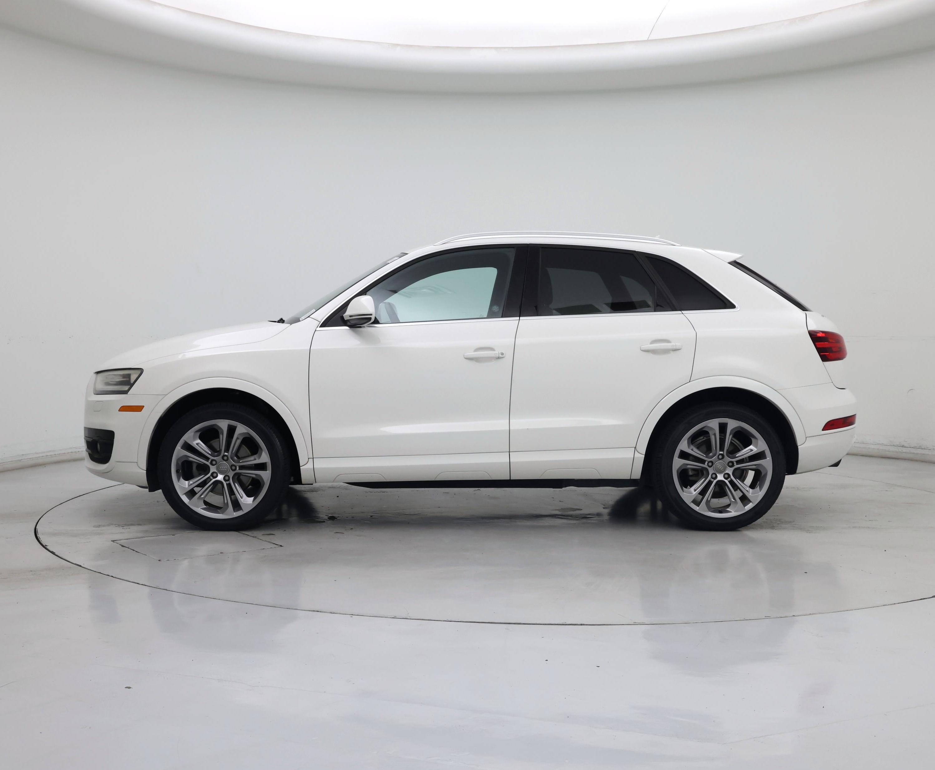 Thumbnail: 2015 Audi Q3 - 3