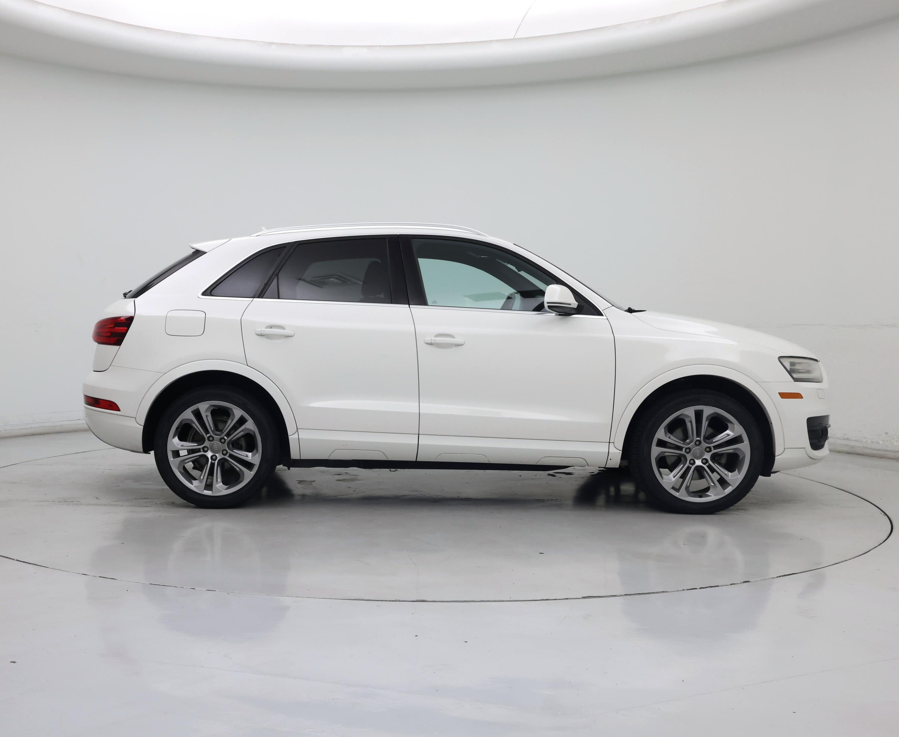 Thumbnail: 2015 Audi Q3 - 7