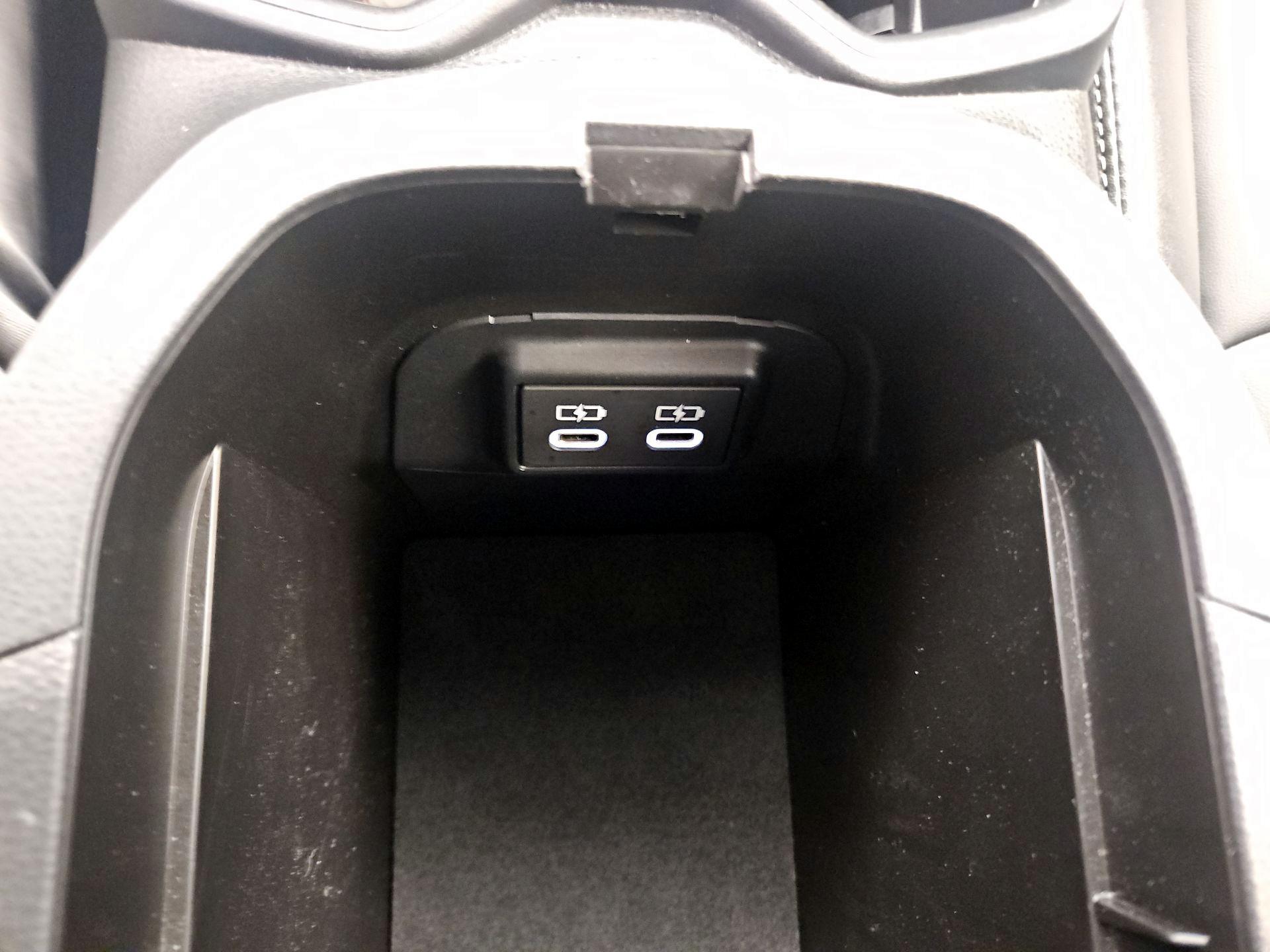 Thumbnail: 2024 Toyota RAV4 - 18
