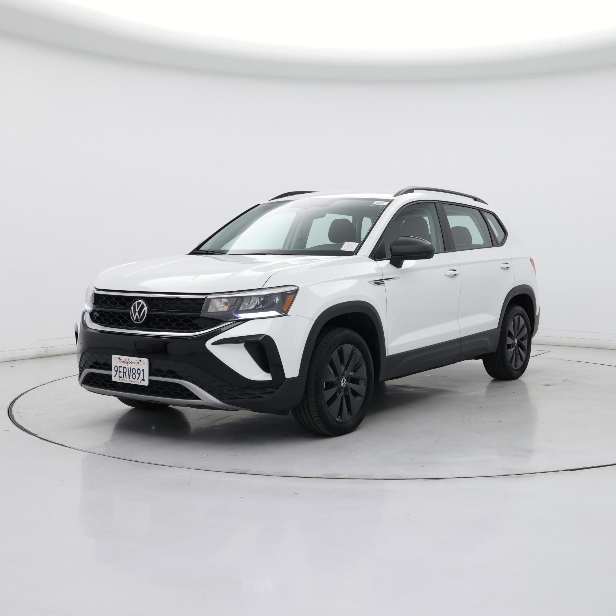 Thumbnail: 2023 Volkswagen Taos - 4