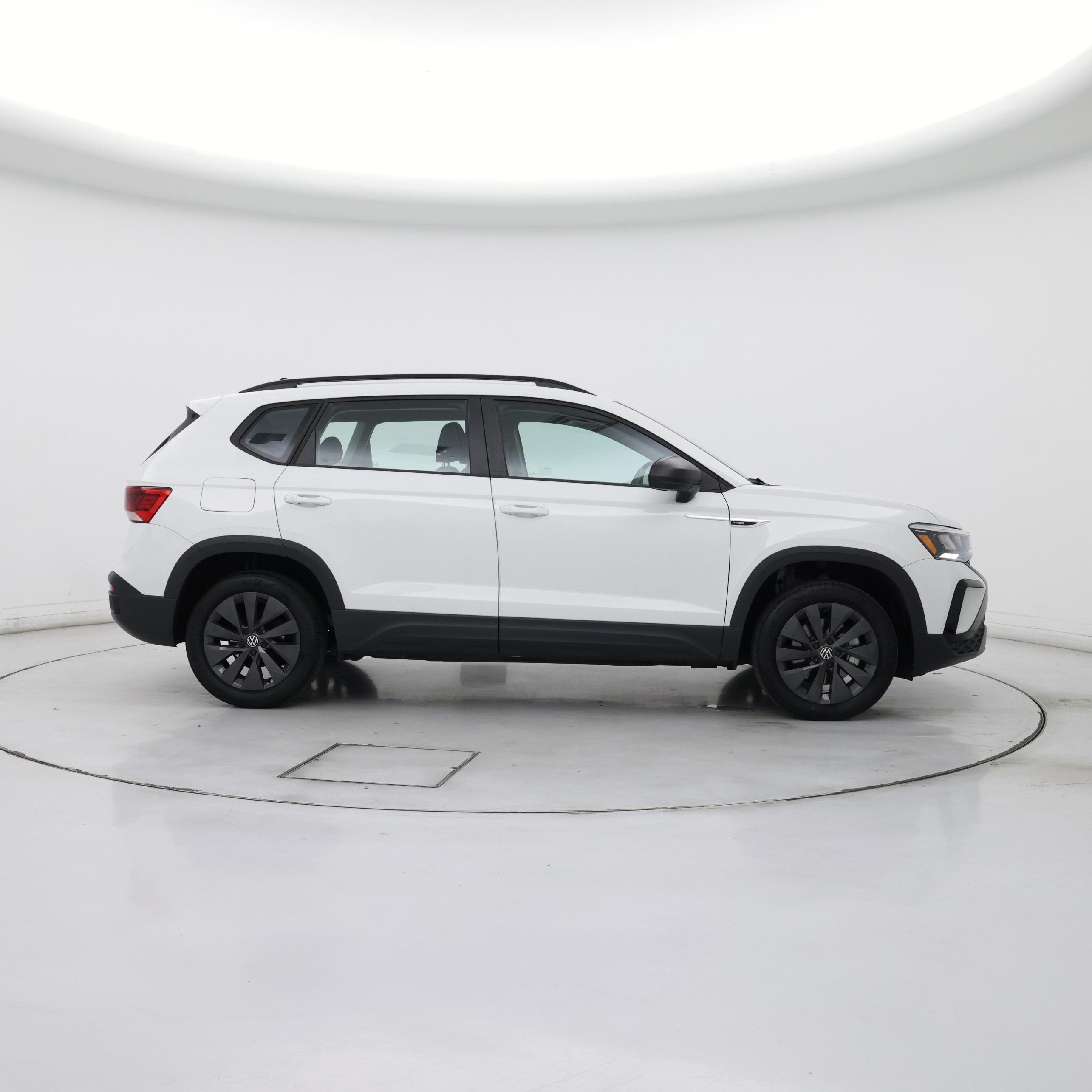 Thumbnail: 2023 Volkswagen Taos - 7