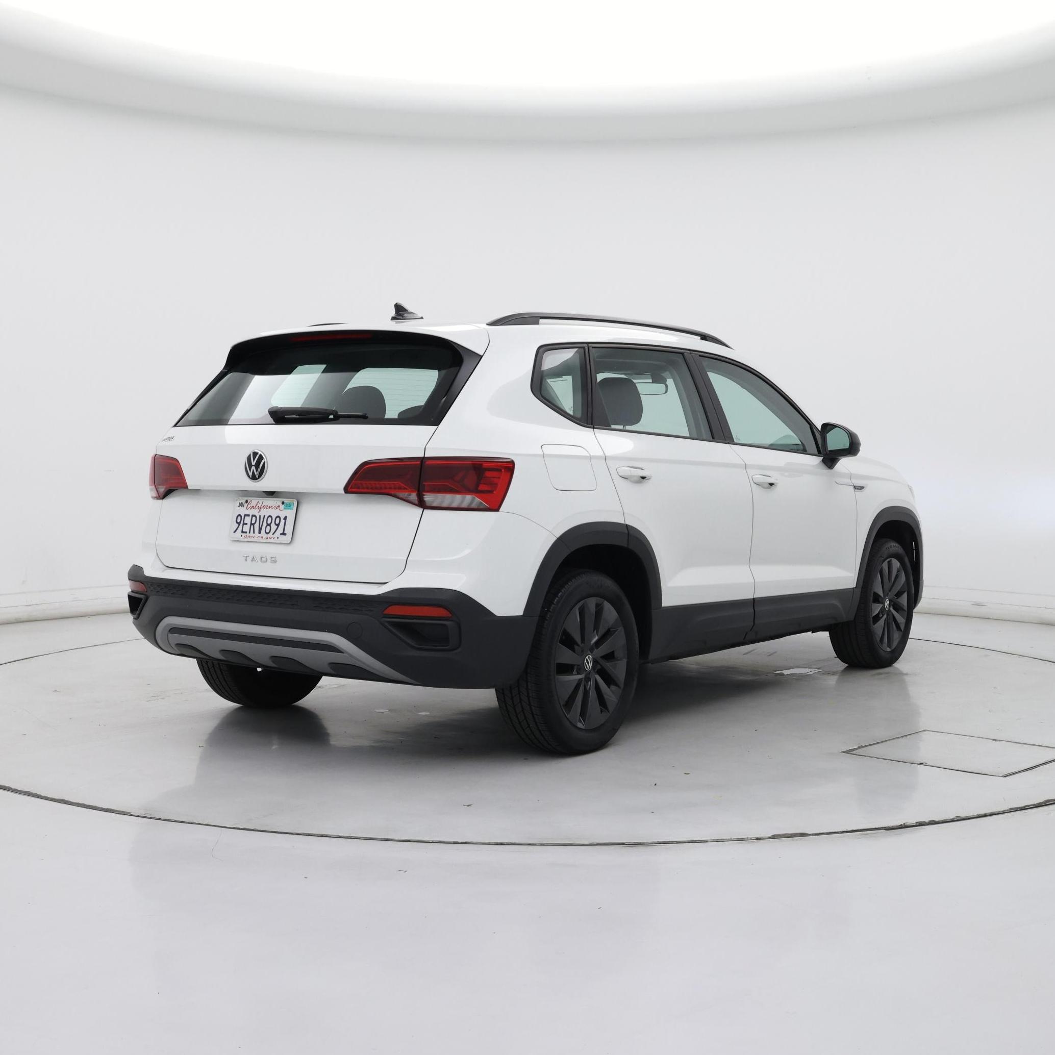 Thumbnail: 2023 Volkswagen Taos - 8