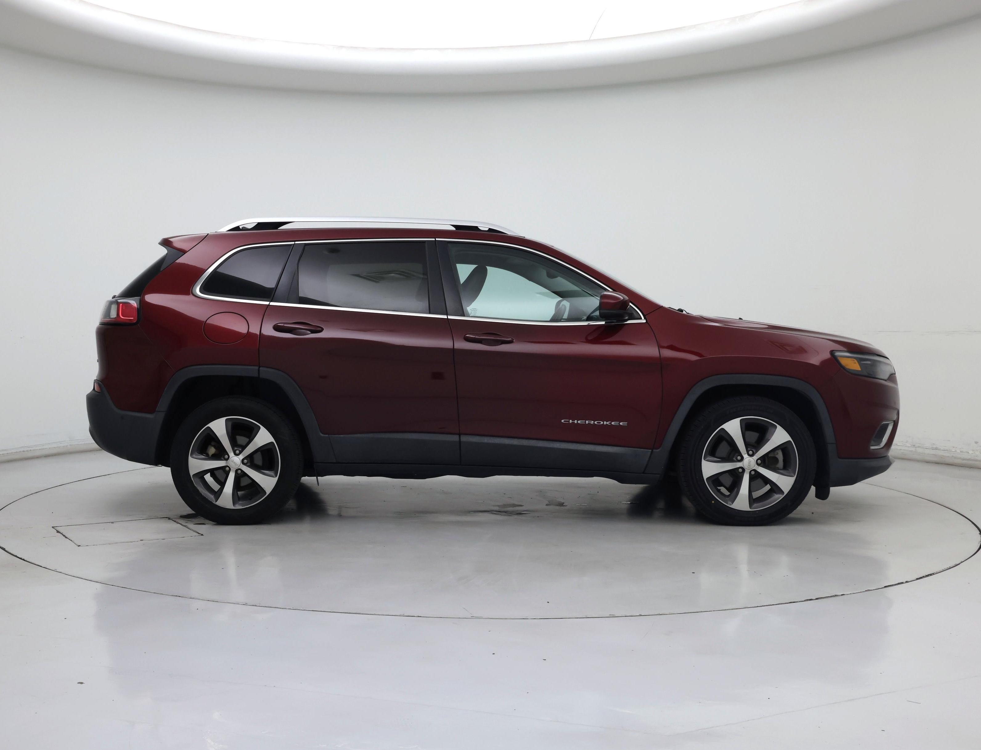 Thumbnail: 2019 Jeep Cherokee - 7