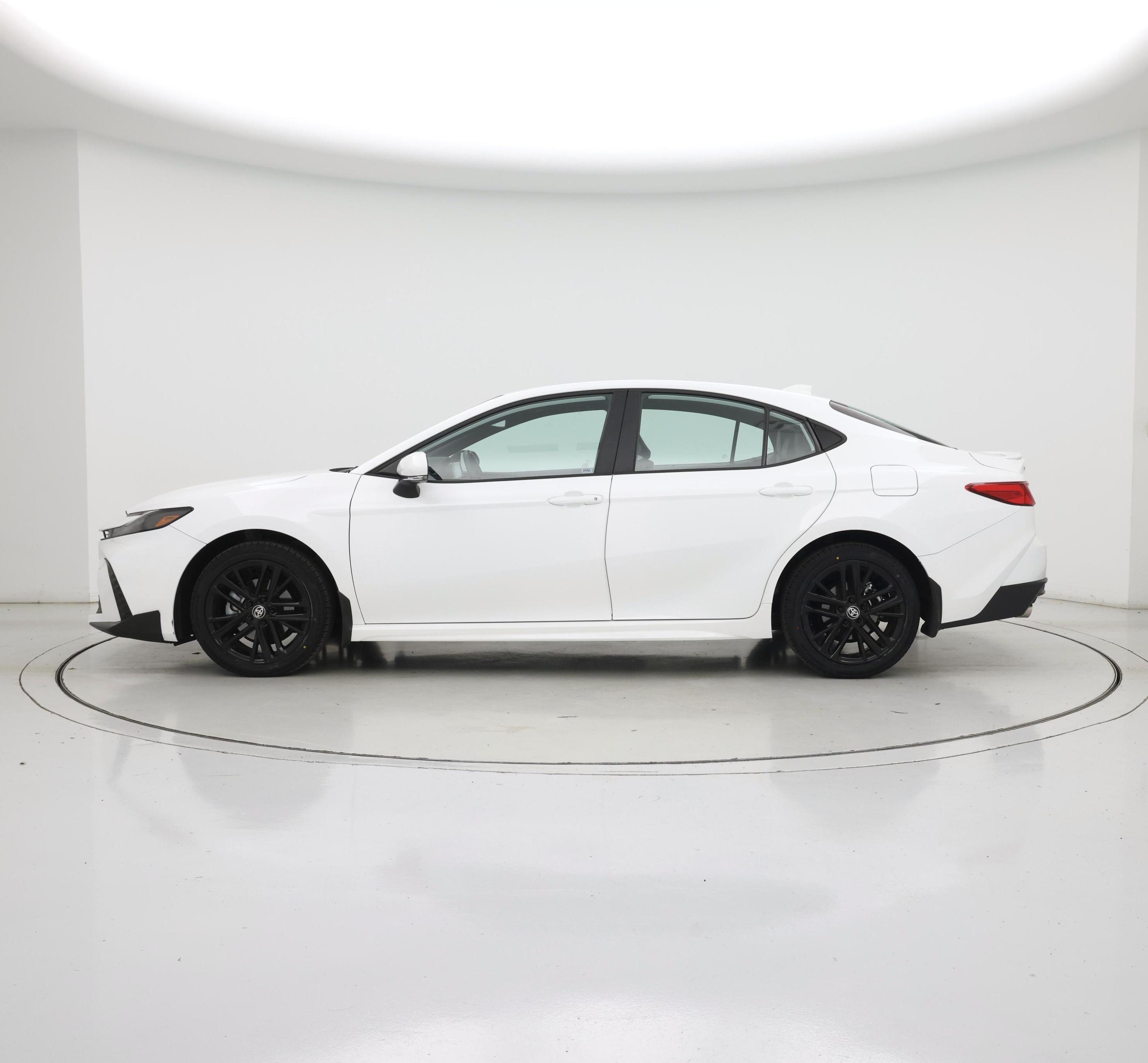 Thumbnail: 2025 Toyota Camry - 3