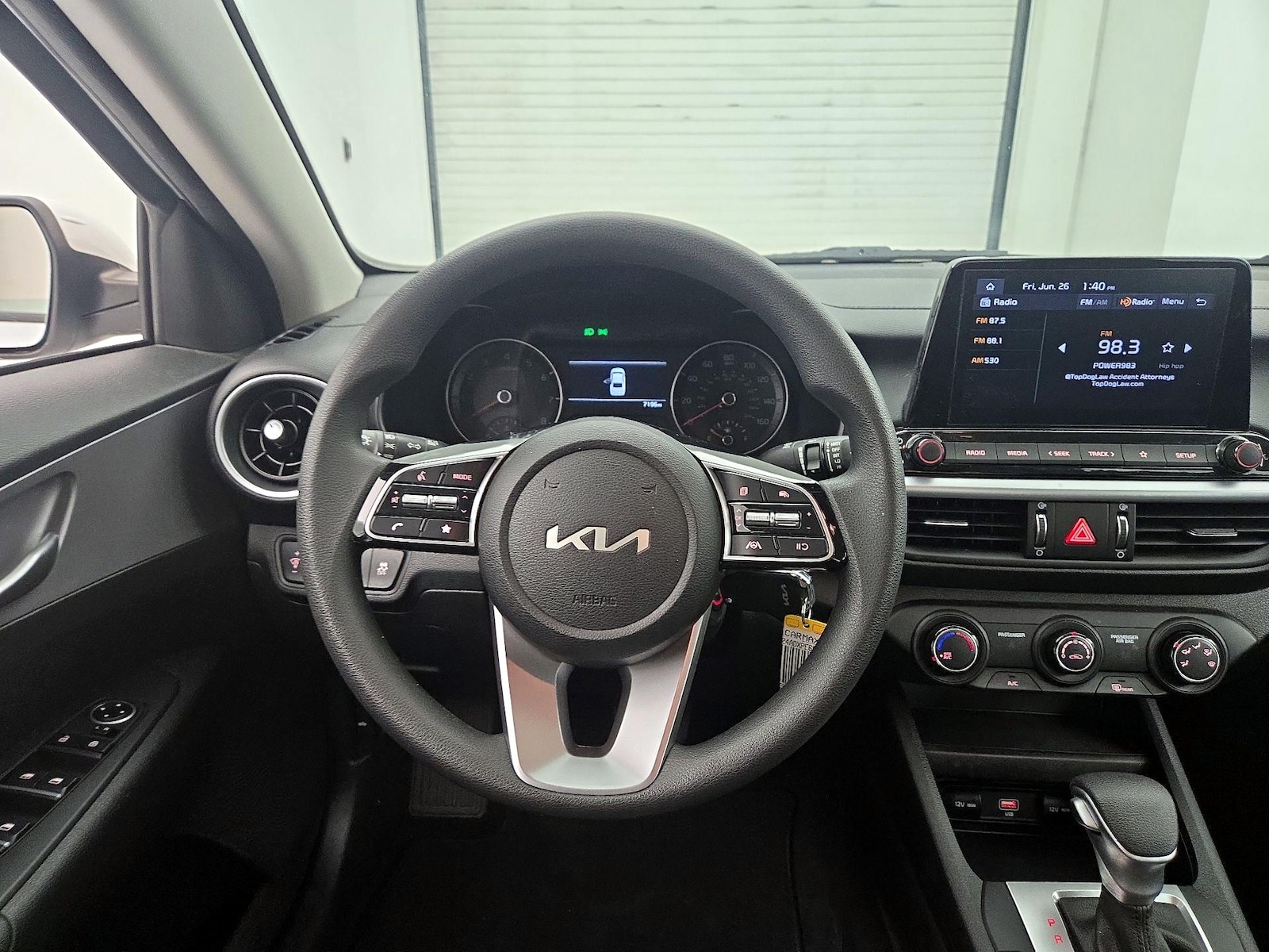 2023 Kia Forte LXS - Photo 11
