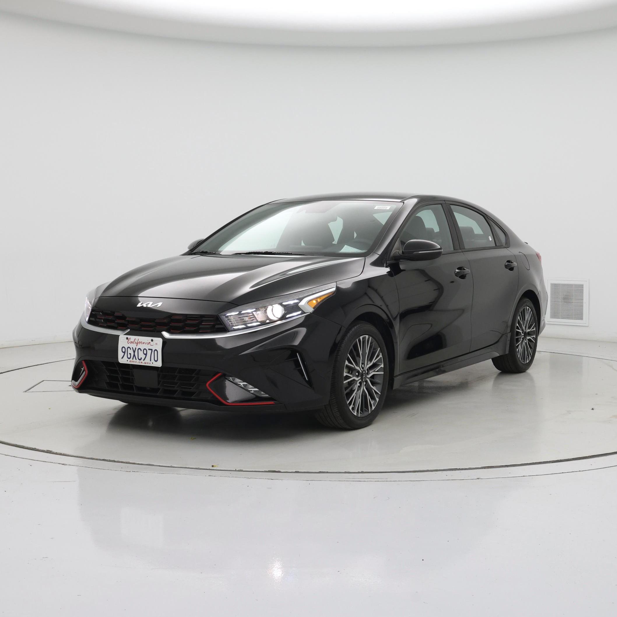 Thumbnail: 2023 Kia Forte - 4