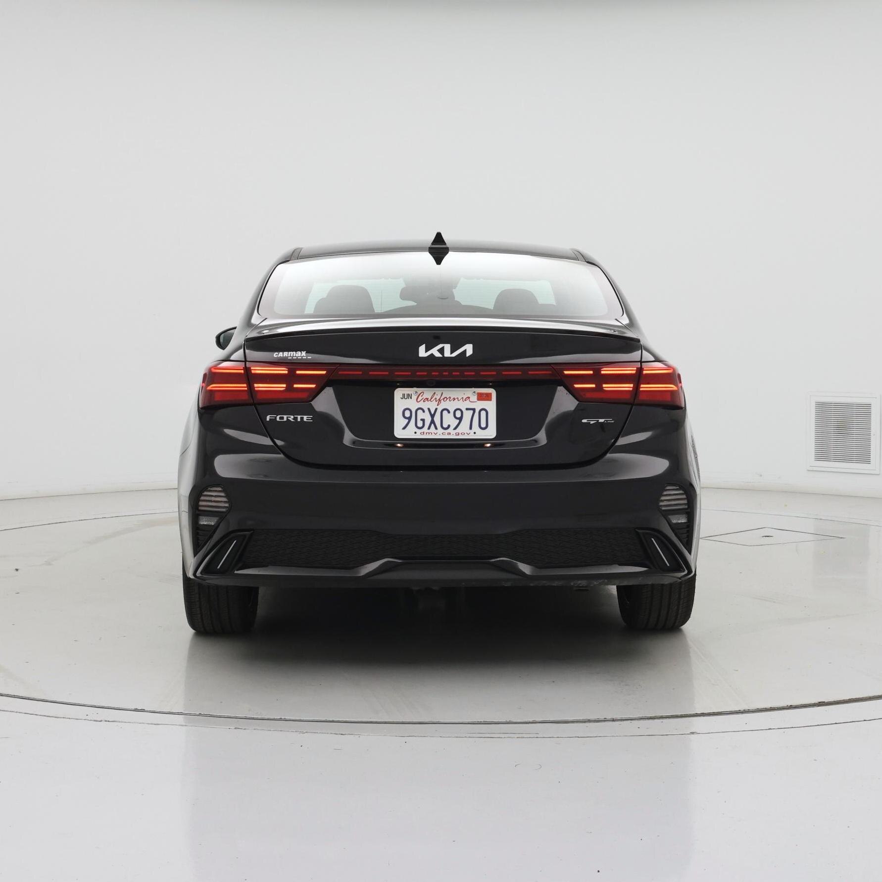 Thumbnail: 2023 Kia Forte - 6