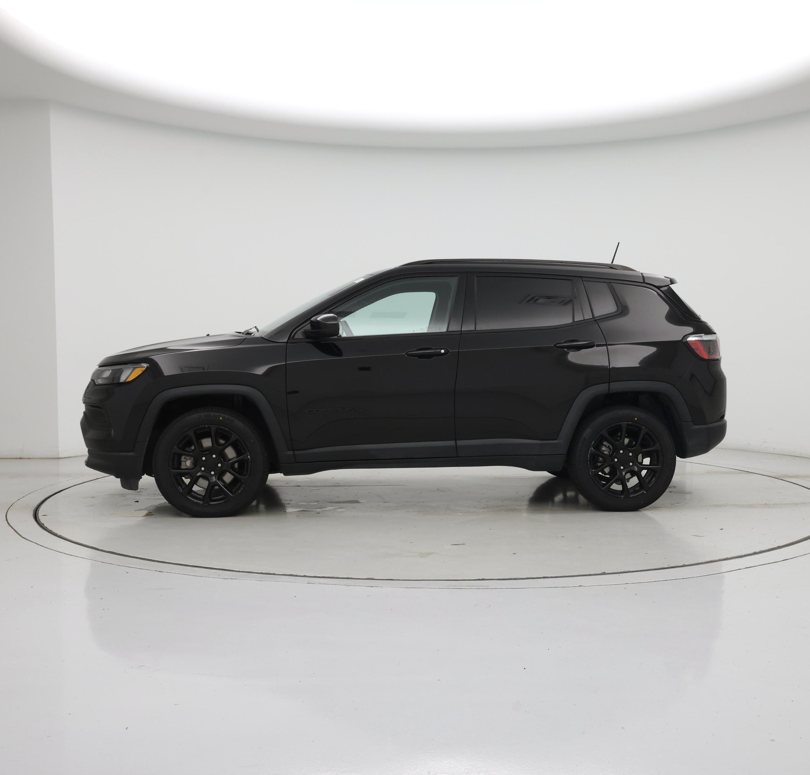 Thumbnail: 2023 Jeep Compass - 3
