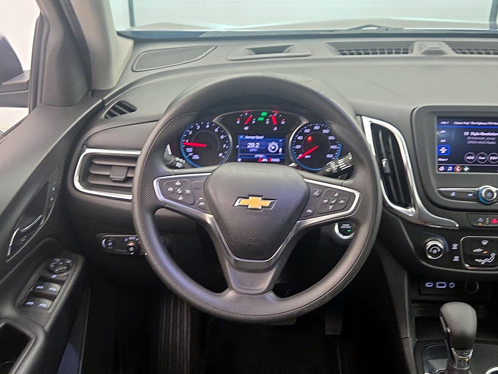 Thumbnail: 2022 Chevrolet Equinox - 10