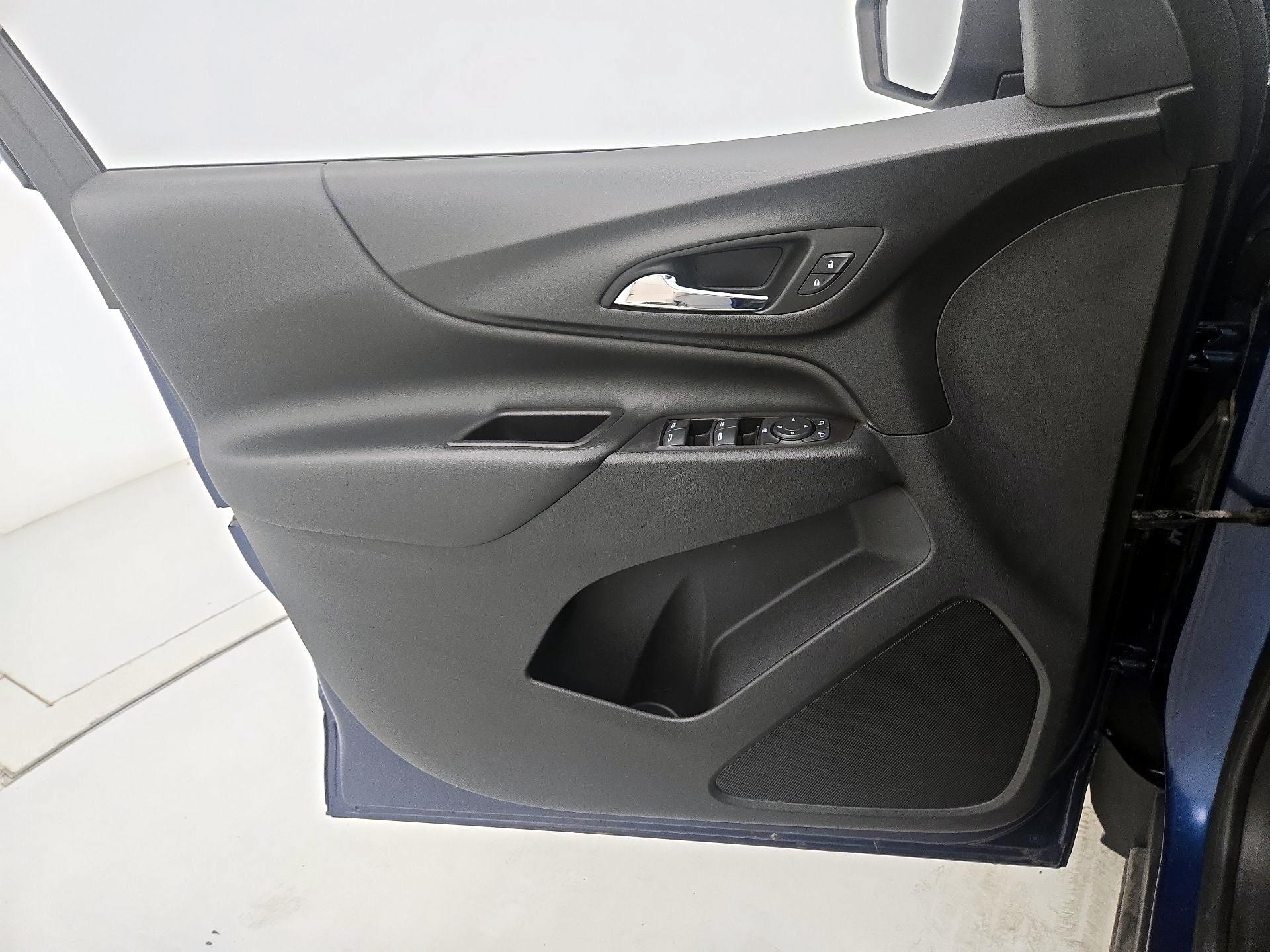 Thumbnail: 2022 Chevrolet Equinox - 12