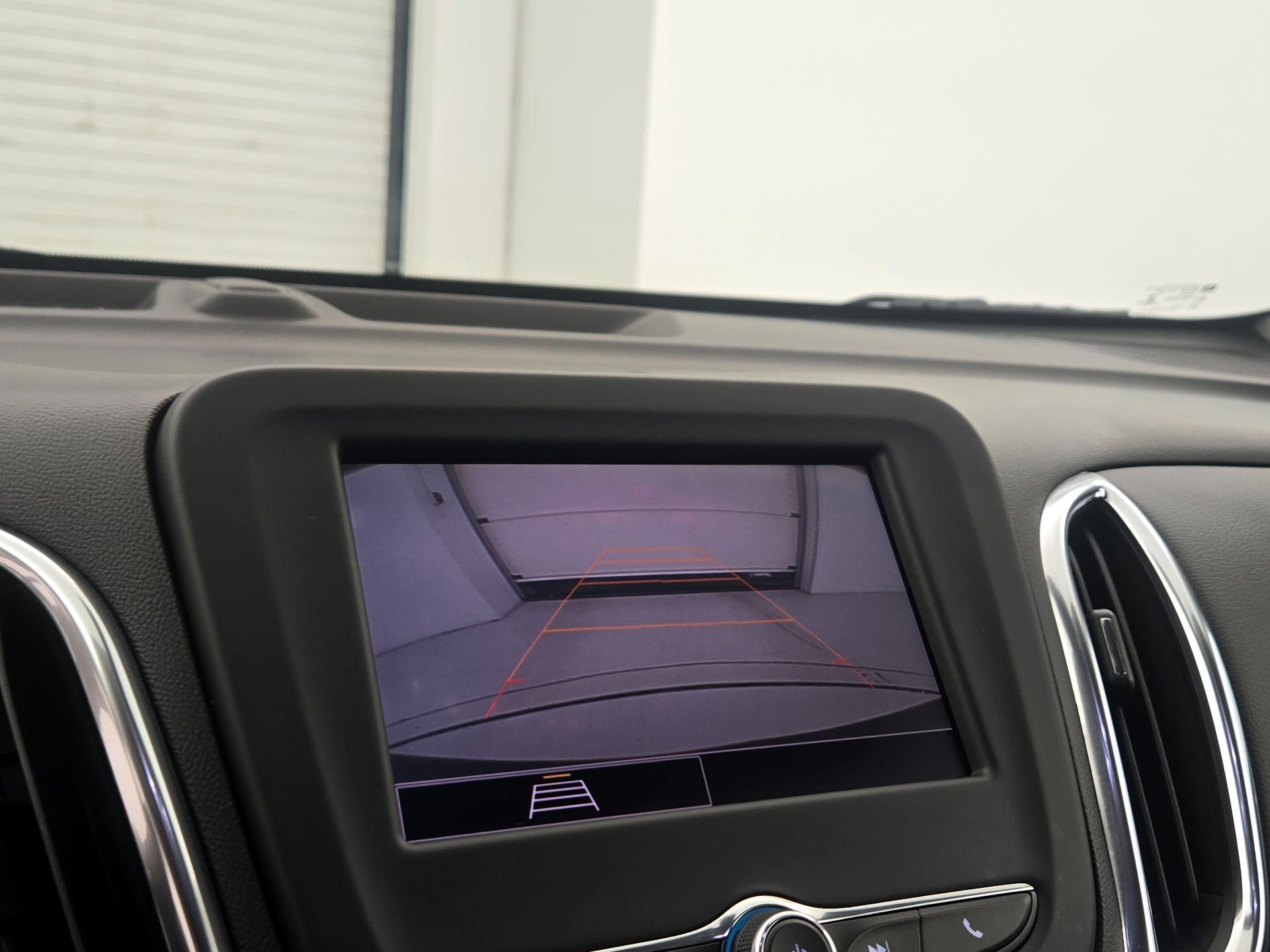 Thumbnail: 2022 Chevrolet Equinox - 14