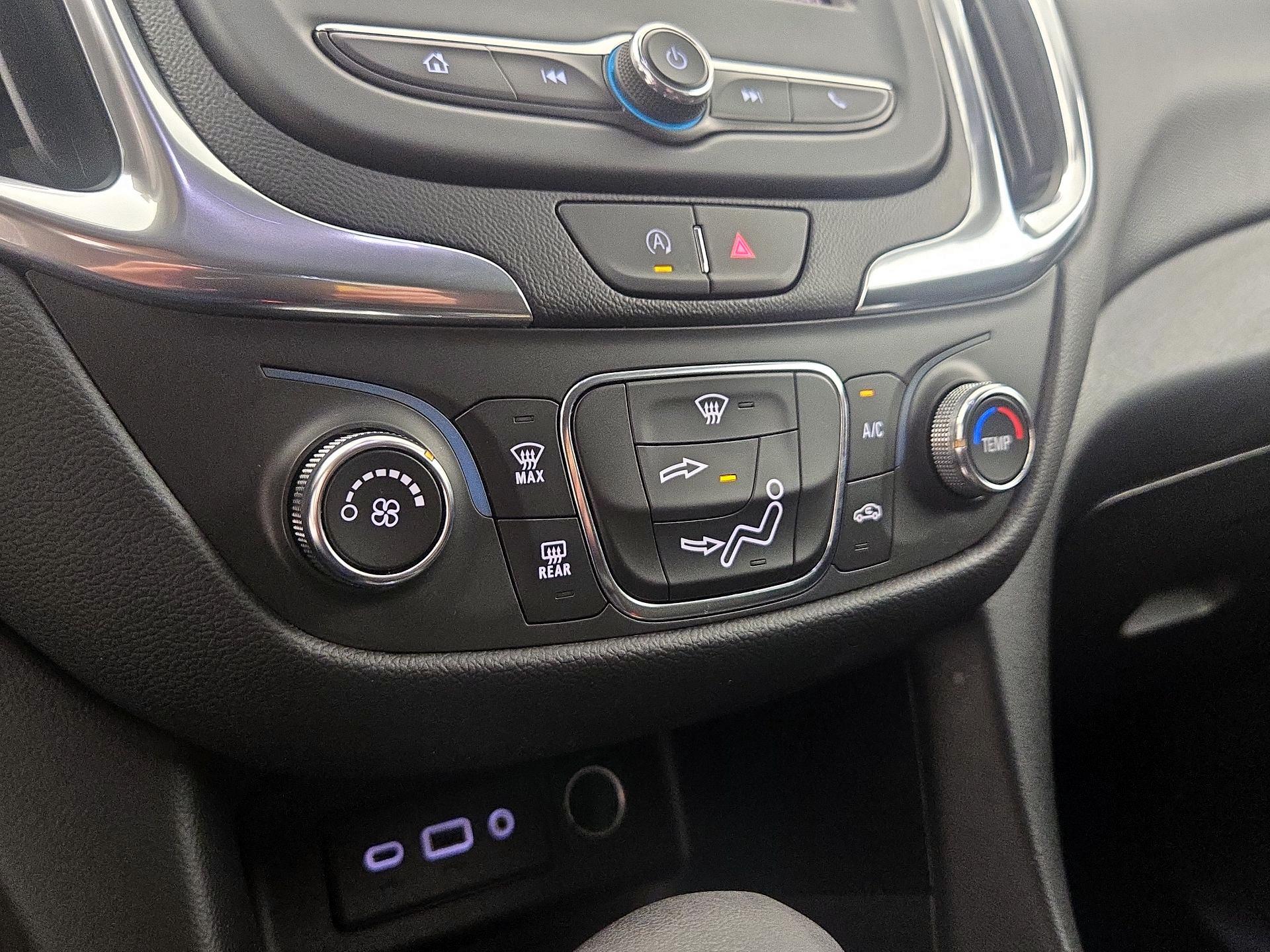 Thumbnail: 2022 Chevrolet Equinox - 16