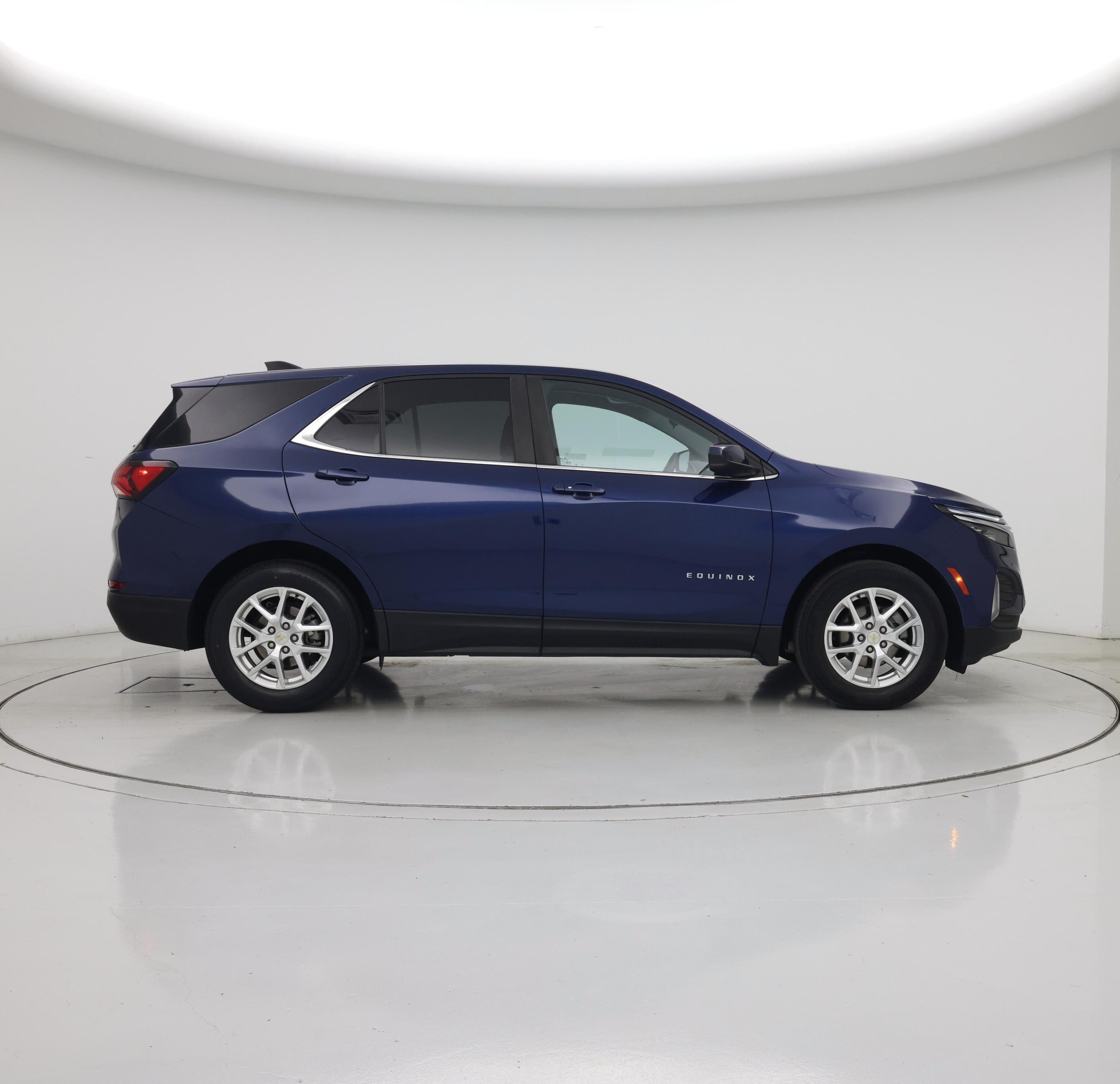 Thumbnail: 2022 Chevrolet Equinox - 7