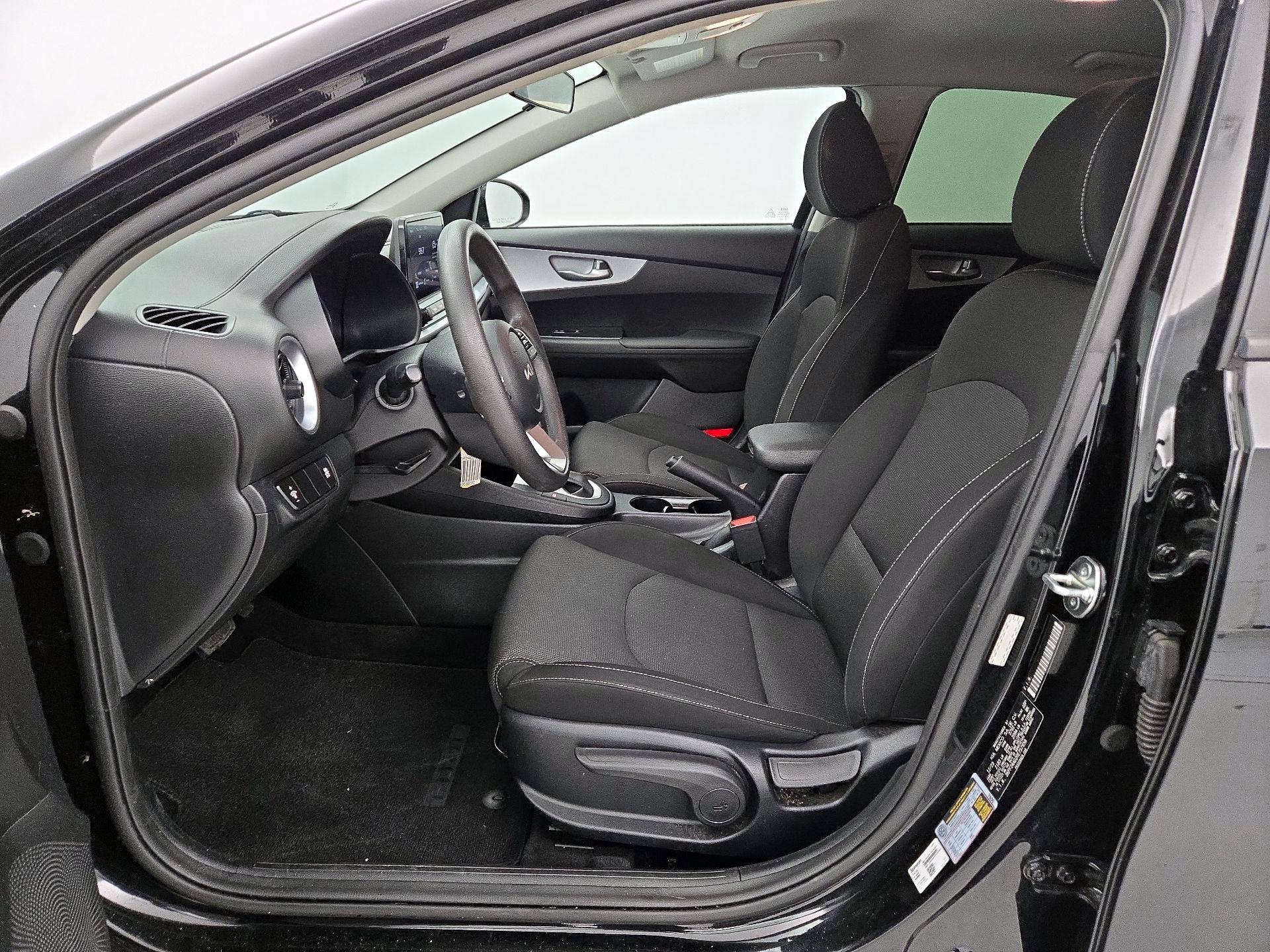 Thumbnail: 2024 Kia Forte - 11