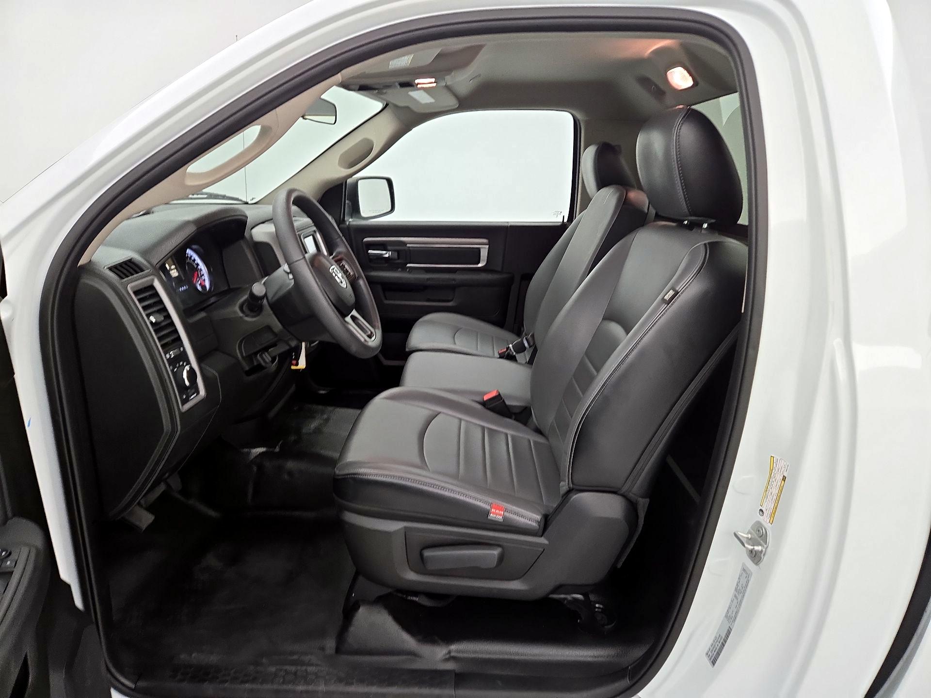 Thumbnail: 2023 RAM 1500 Classic - 11