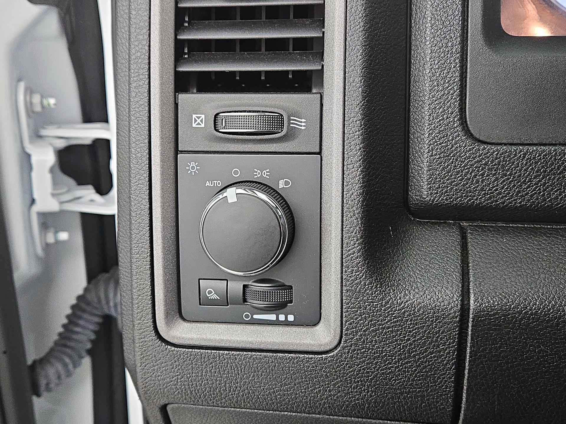 Thumbnail: 2023 RAM 1500 Classic - 13