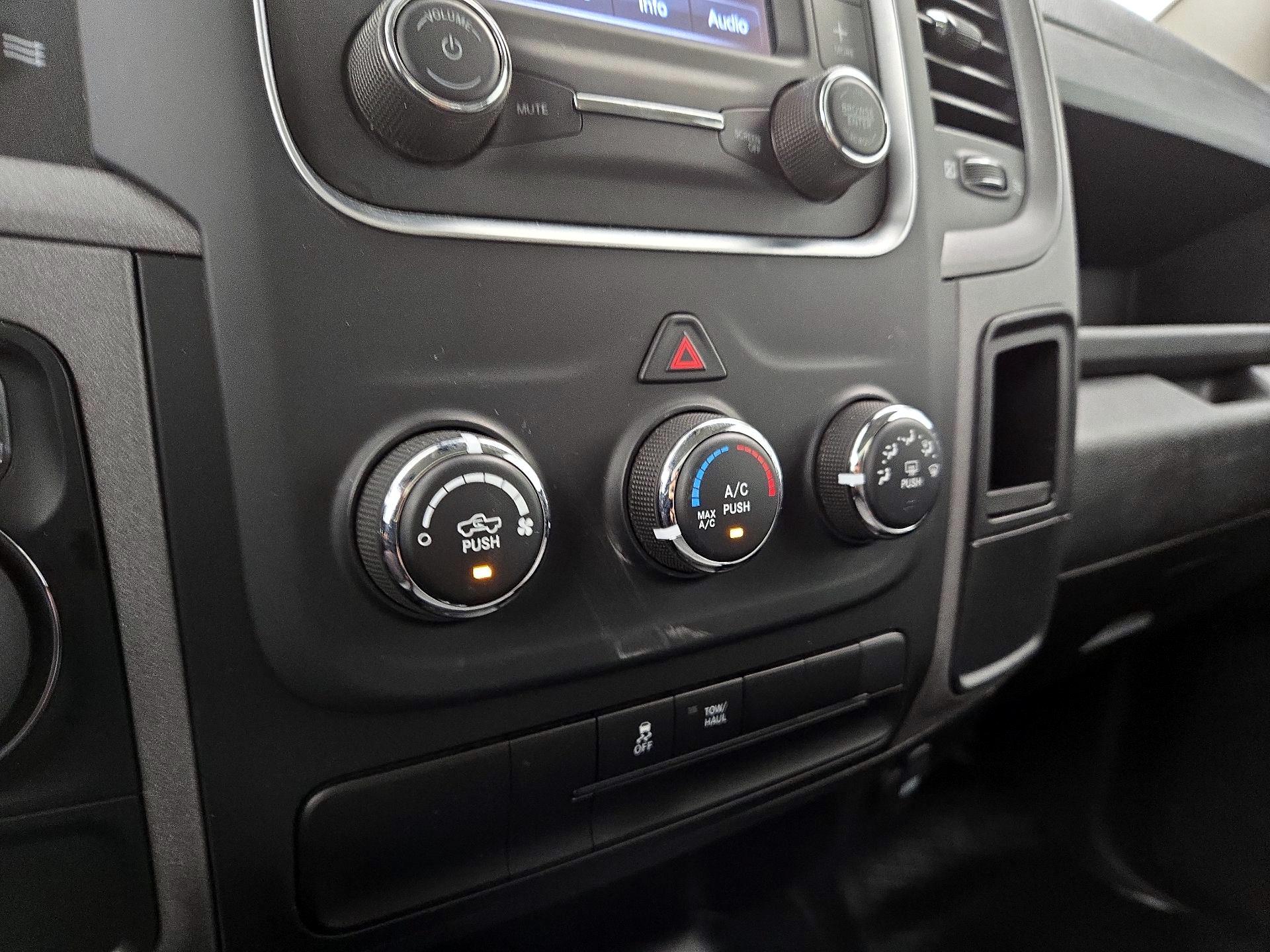 Thumbnail: 2023 RAM 1500 Classic - 16