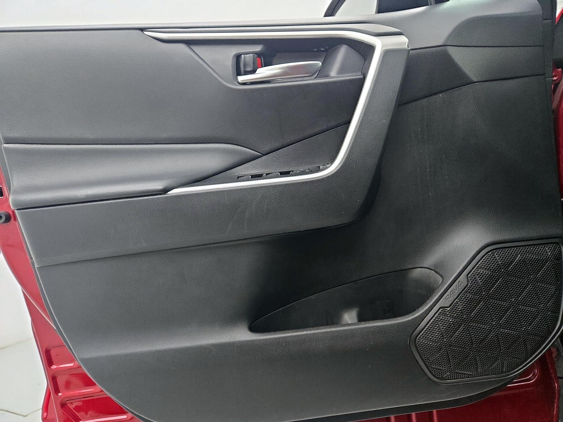 Thumbnail: 2024 Toyota RAV4 - 12