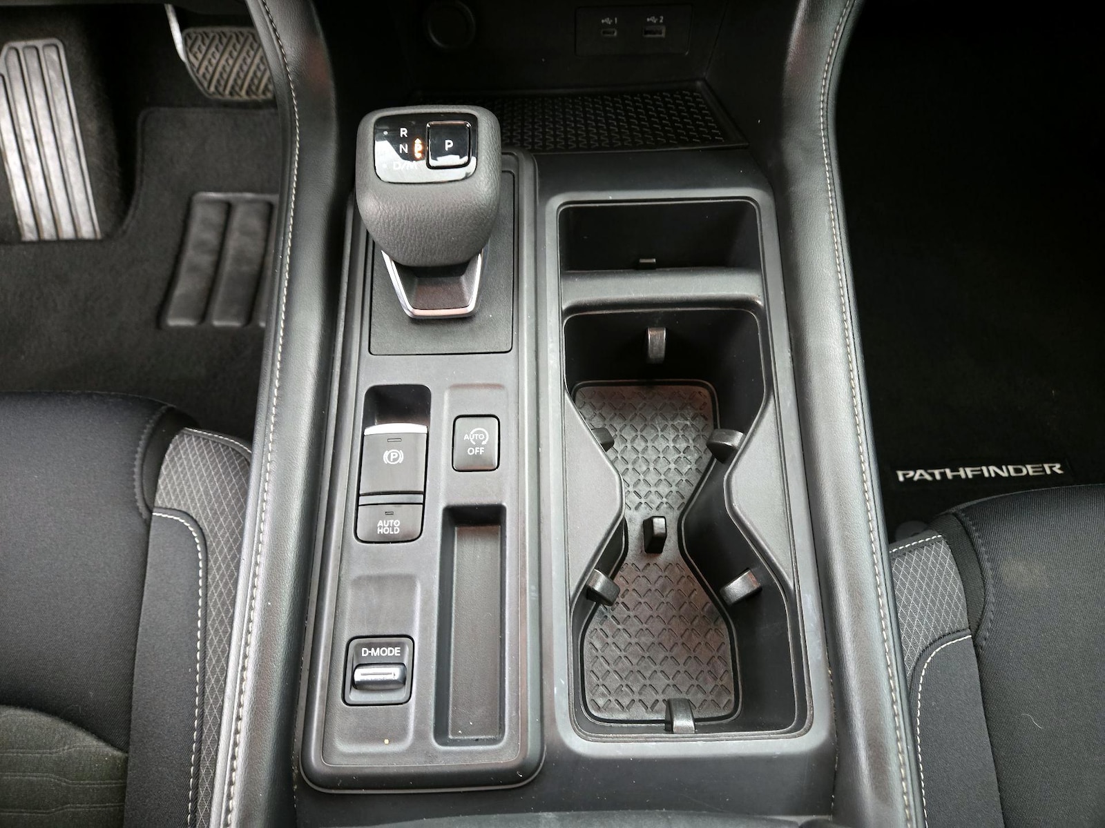 2024 Nissan Pathfinder S - Photo 18