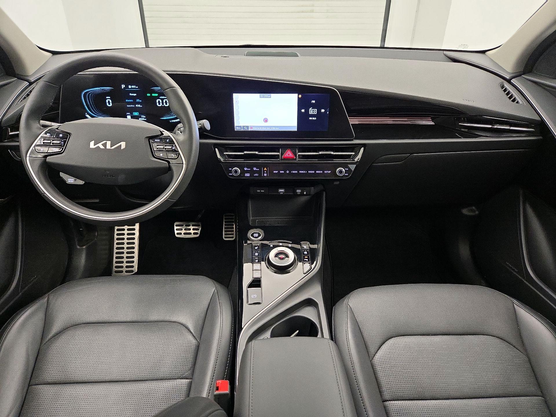 Thumbnail: 2023 Kia Niro - 9