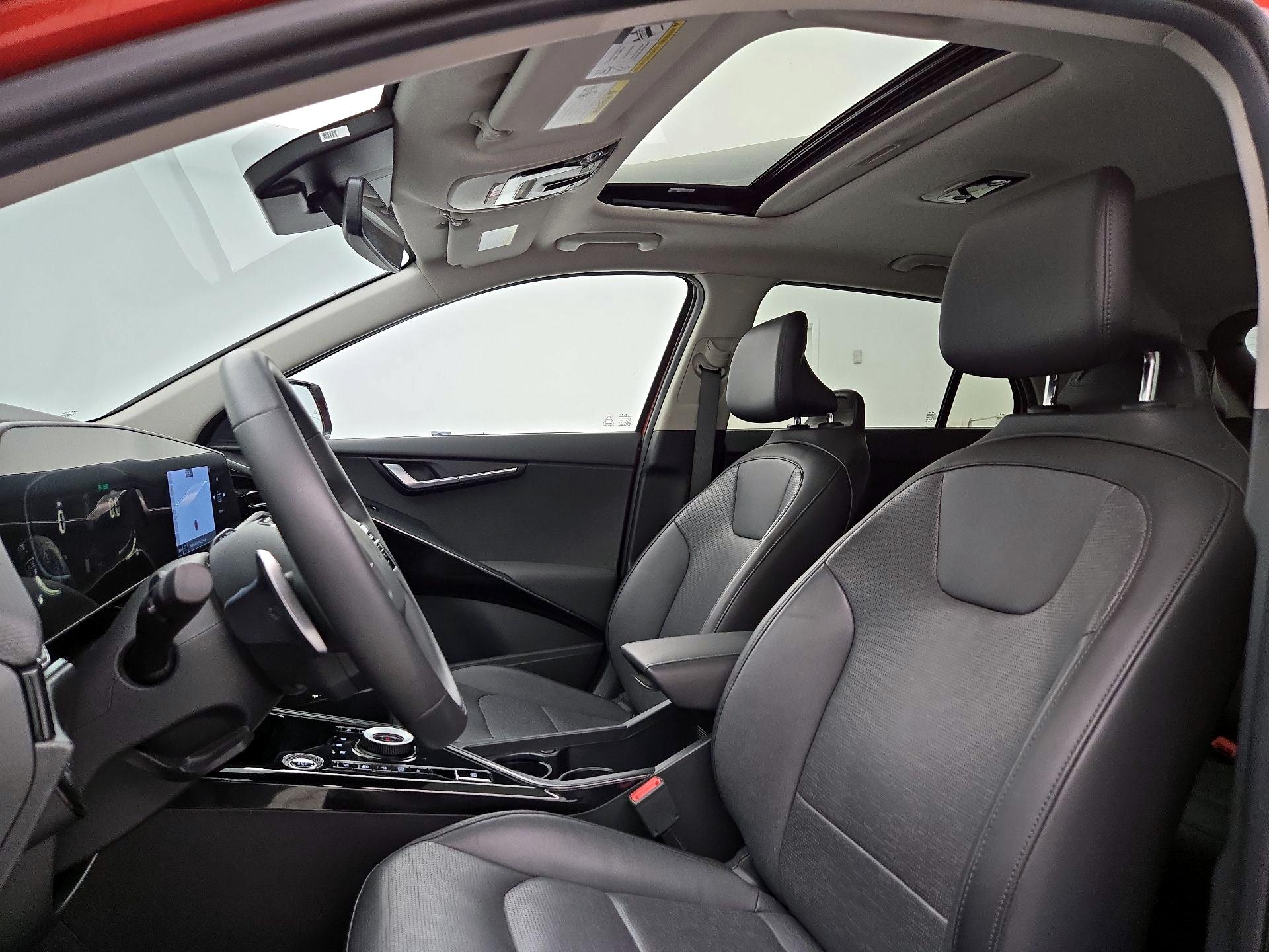 Thumbnail: 2023 Kia Niro - 20